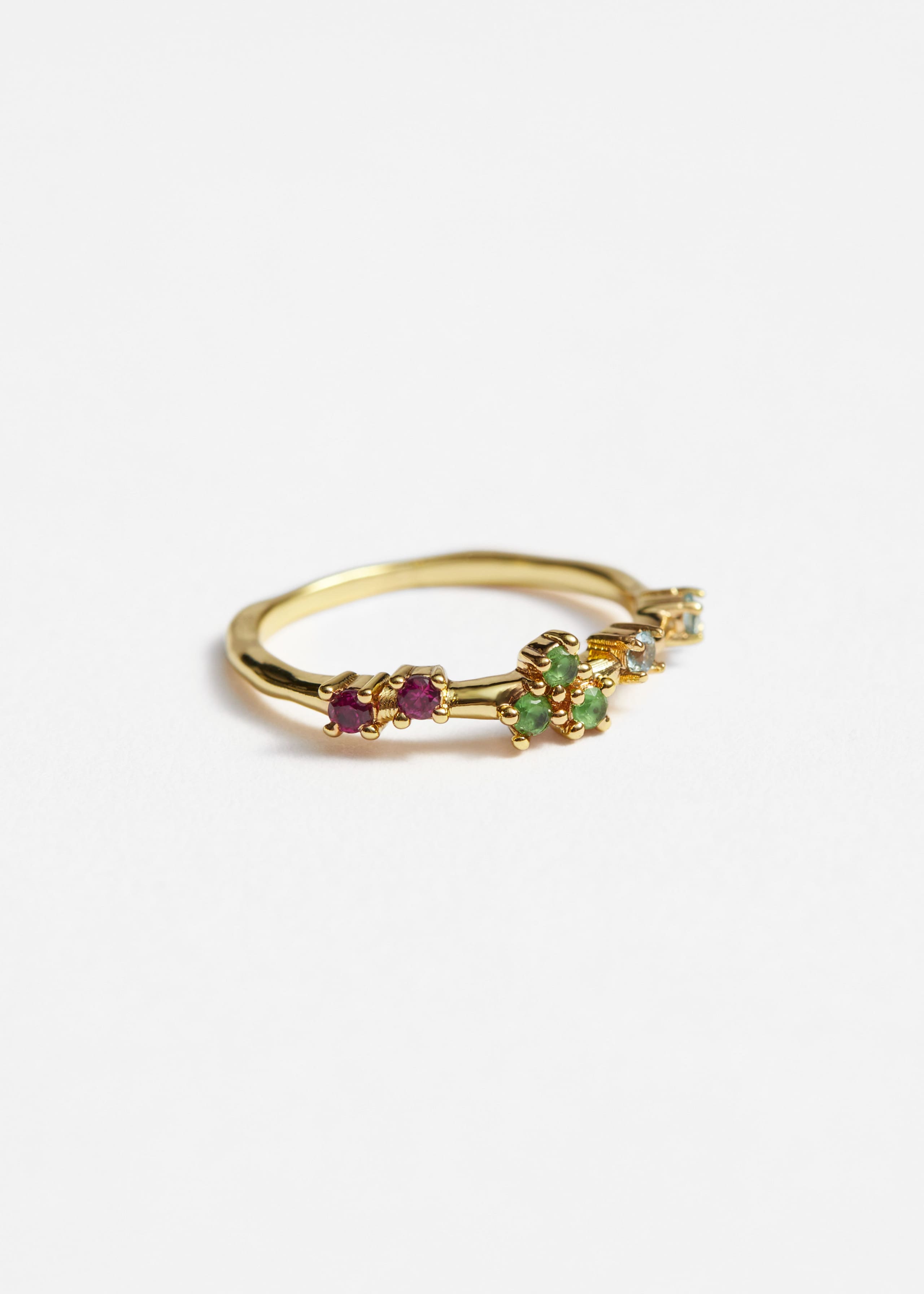 Delicate Crystal Ring - Gold - Still Life