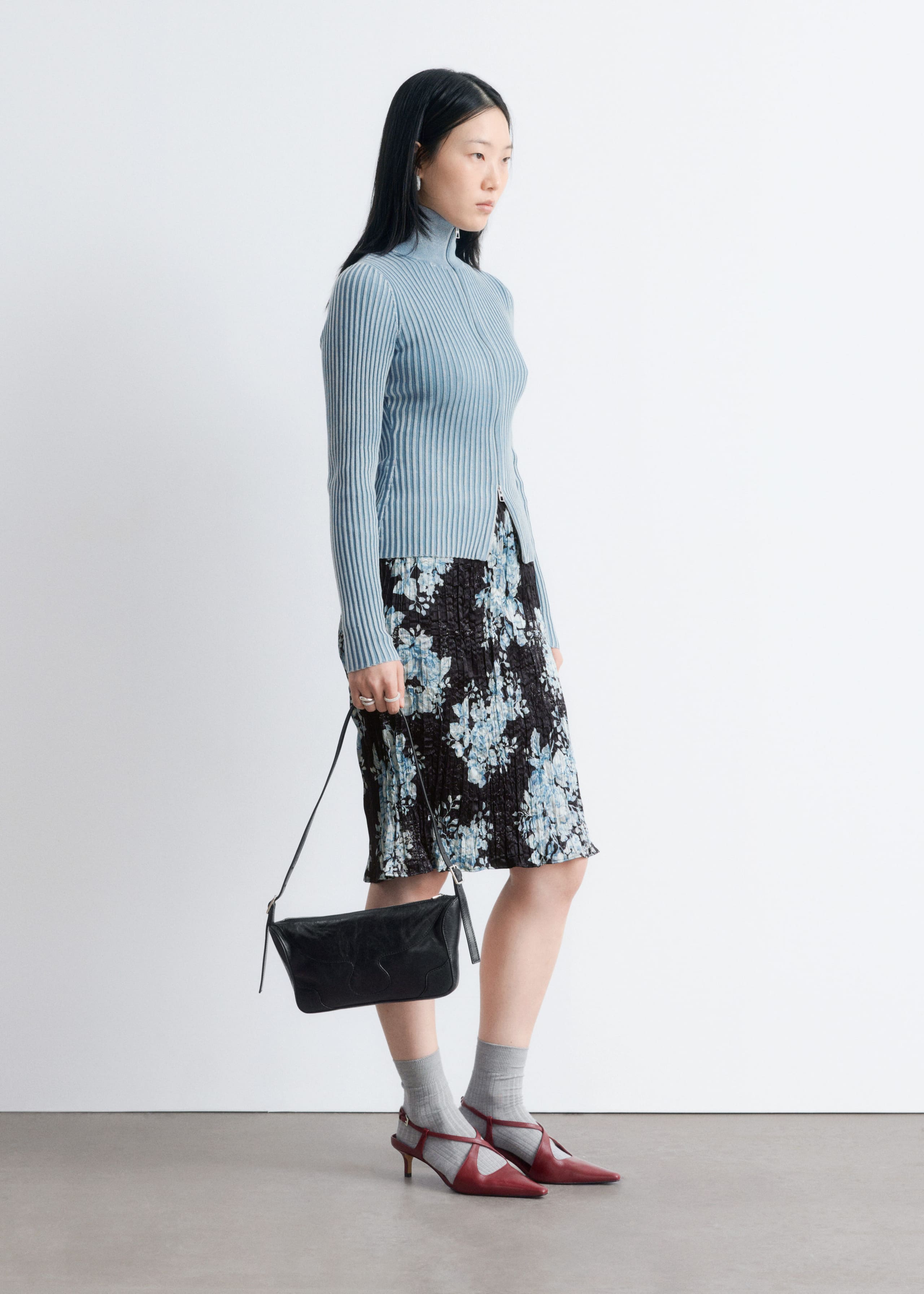 Image of Knee-Length Crêpe Skirt