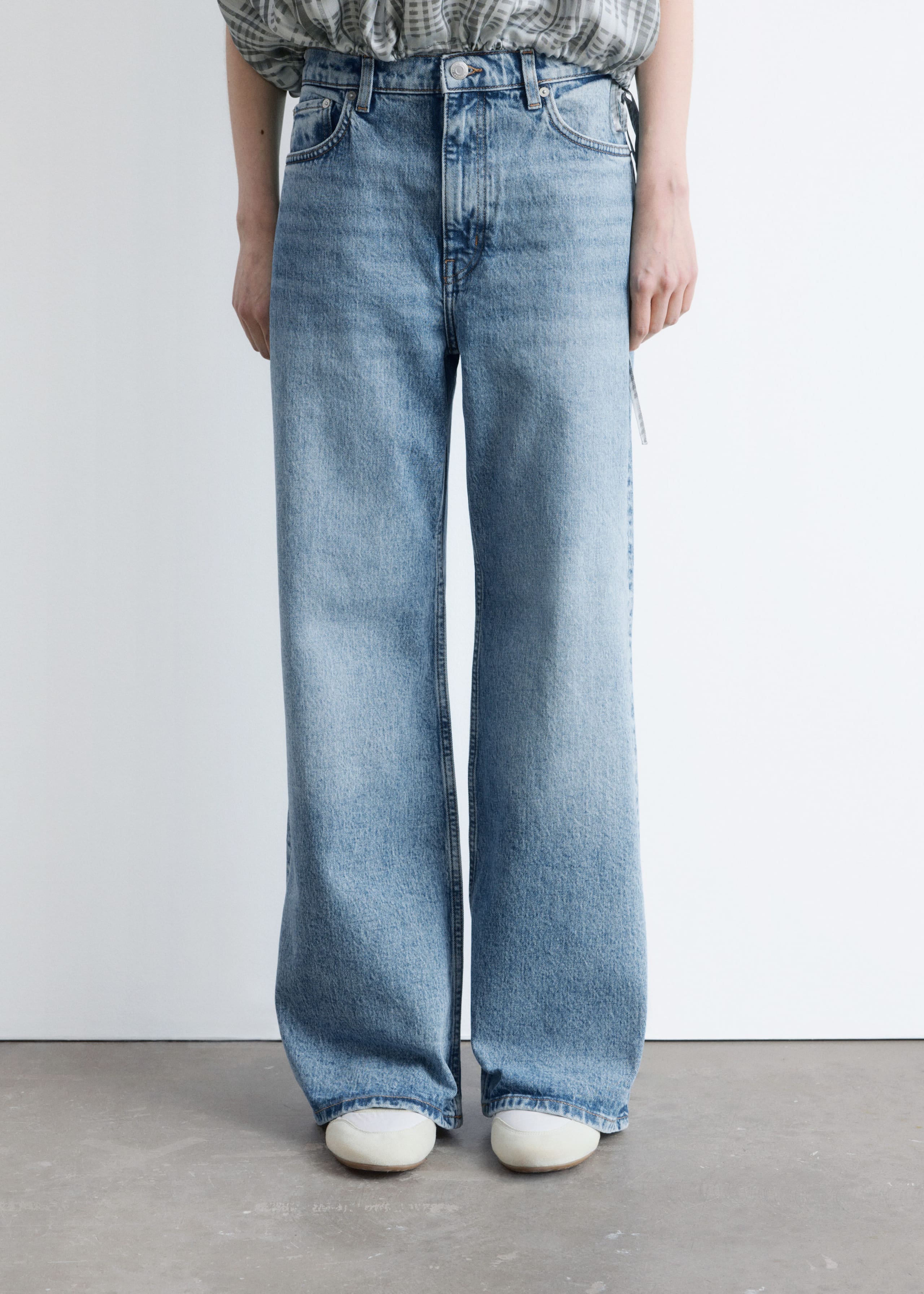 Image of Jeans mit weitem Bein