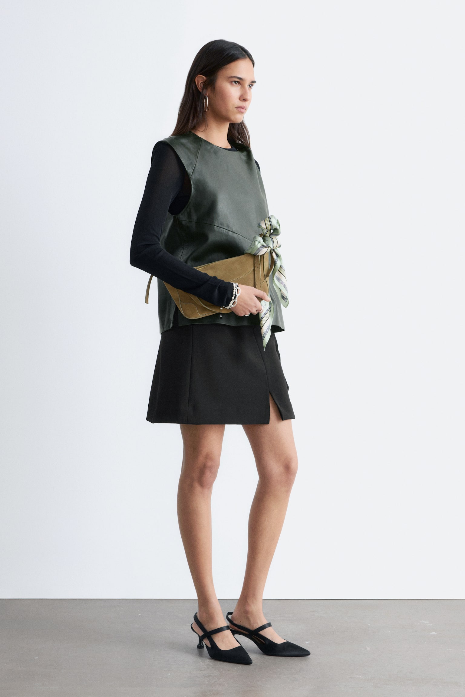 Lederoberteil mit gedrehter Schulter - Dunkelgrün - 10