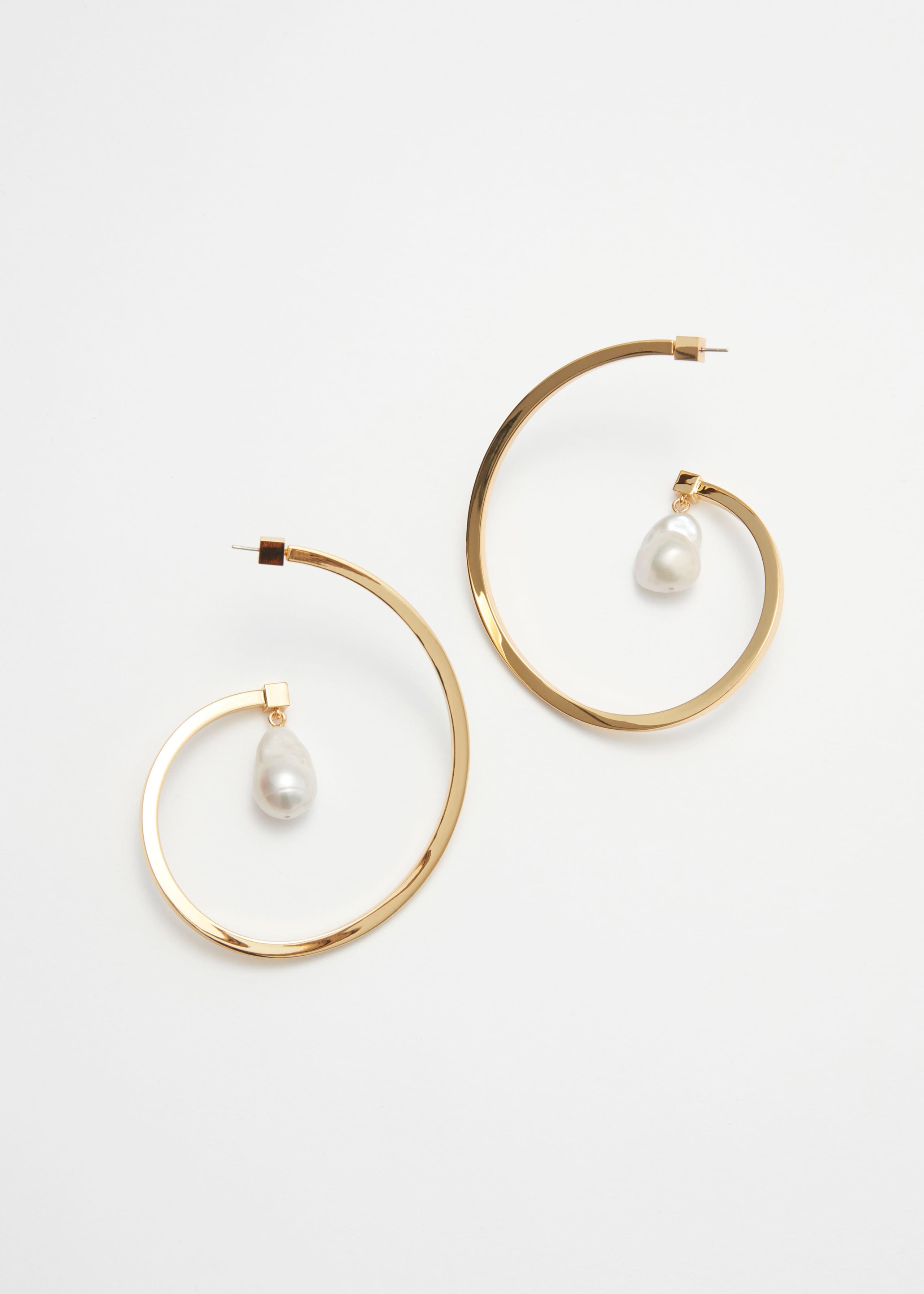 Freshwater Pearl Swirl Earrings - Gold - Still Life