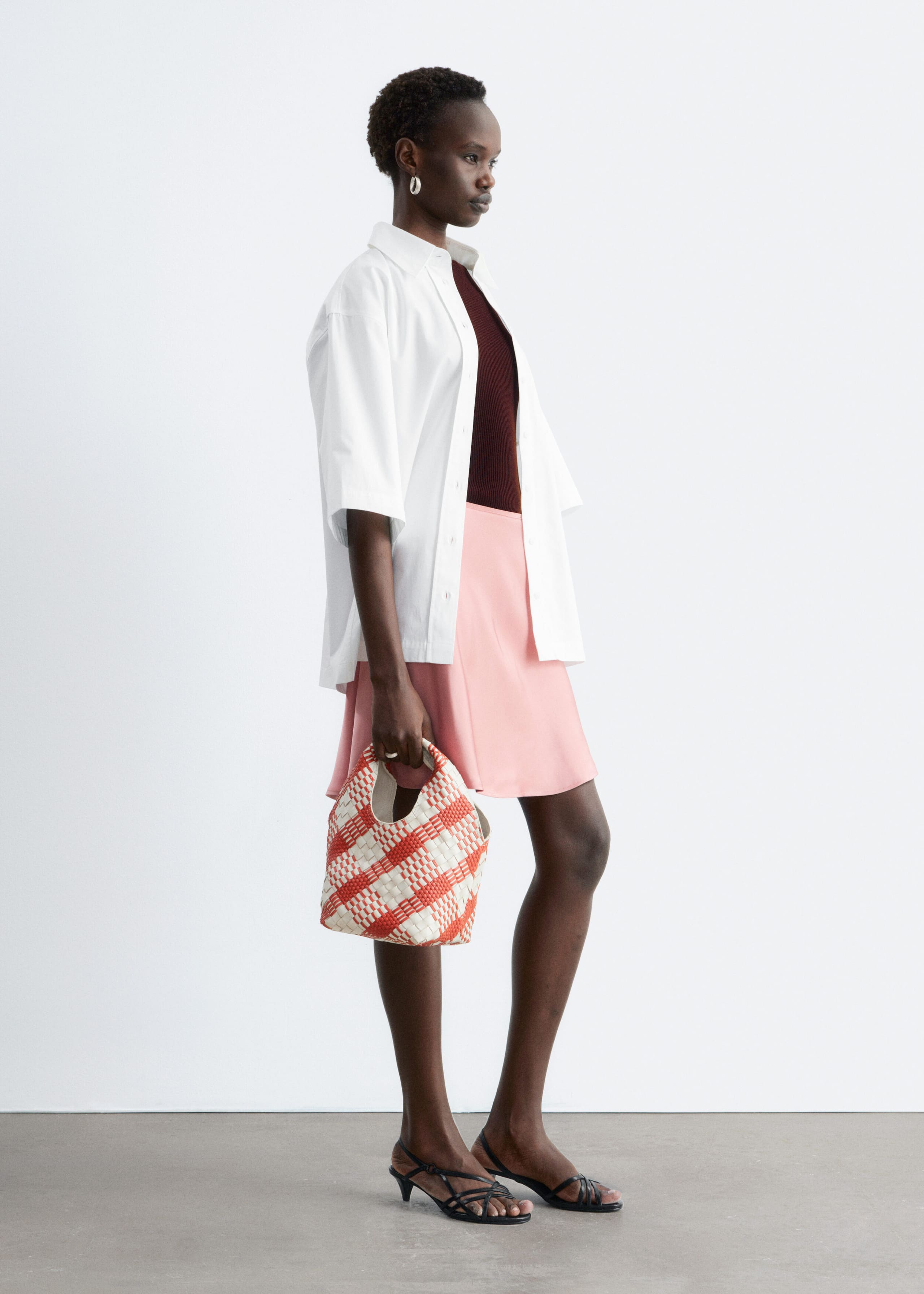 Image of Schräg geschnittenes Minikleid aus Viskose