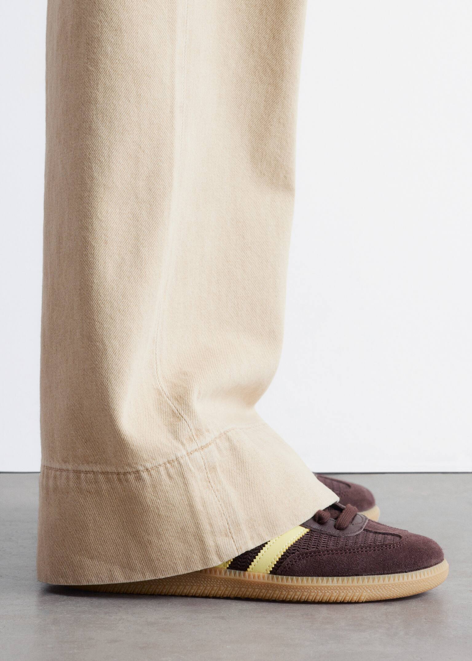 Straight-Leg Jeans - Beige - 7