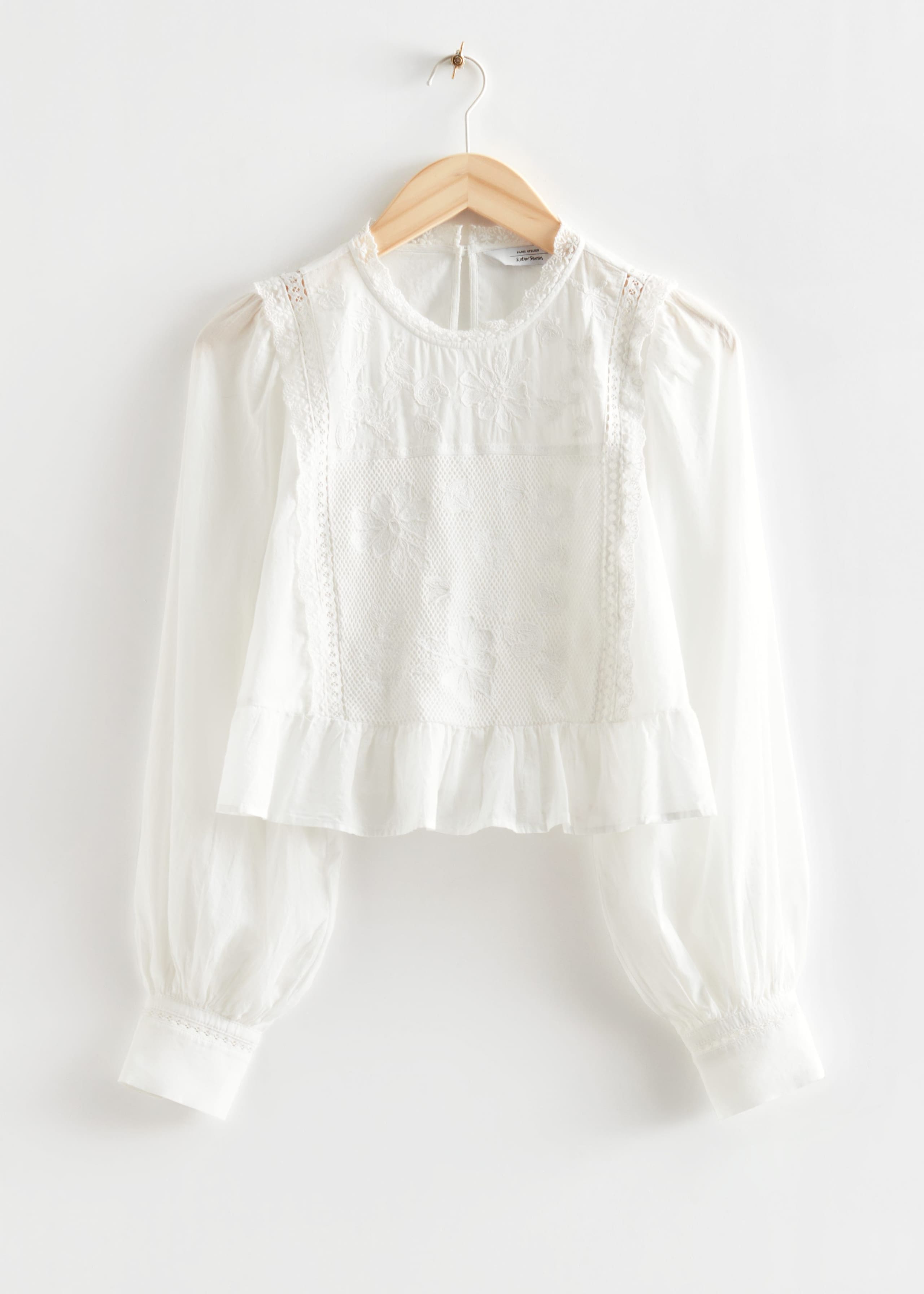 RuffledLaceBlouse - White - Natura morta