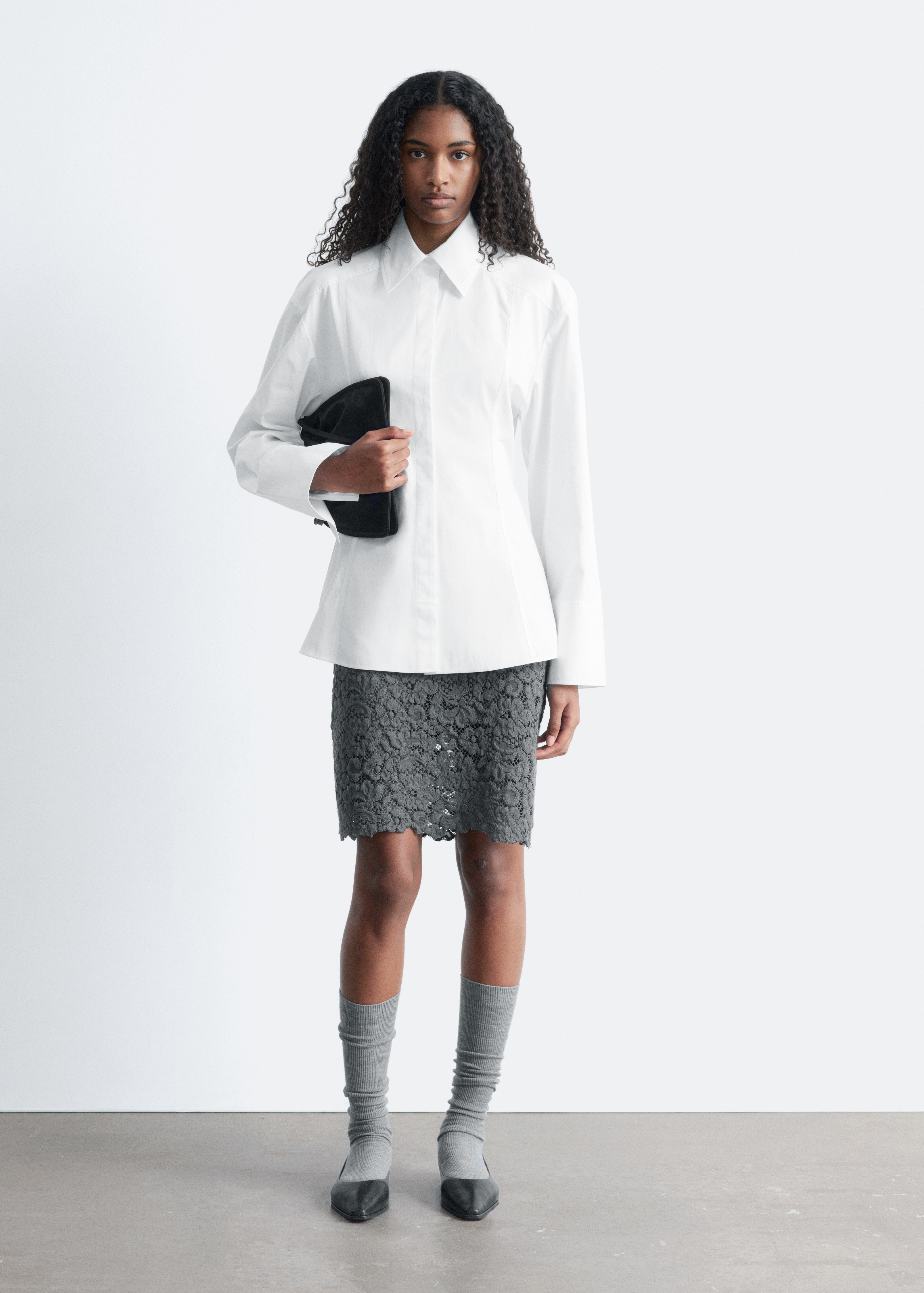 Πουκάμισο με Ζώνη και Κωνικό Κόψιμο - Λευκό