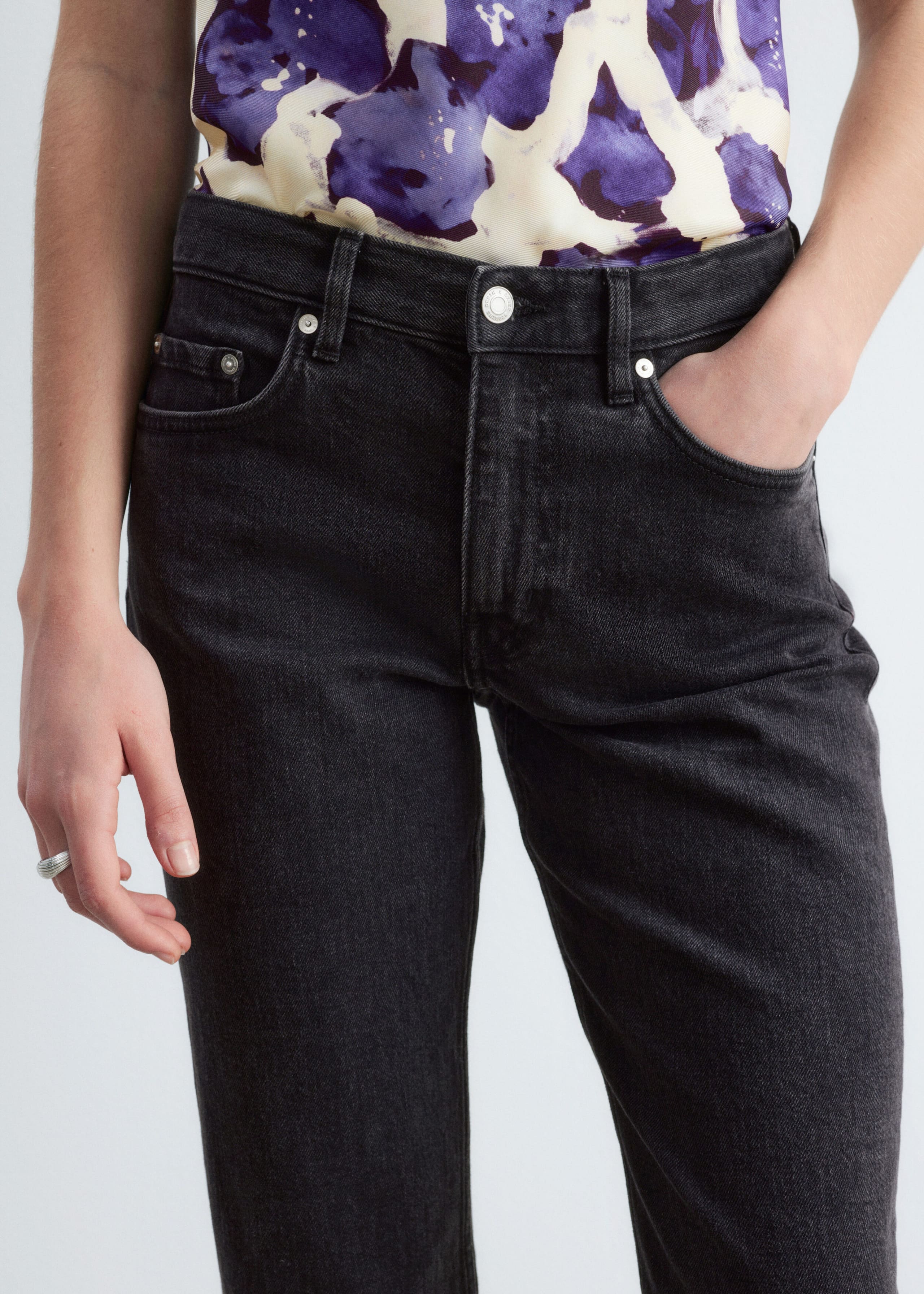 Cropped Slim-Leg Jeans - Mid Blue - Lookbook