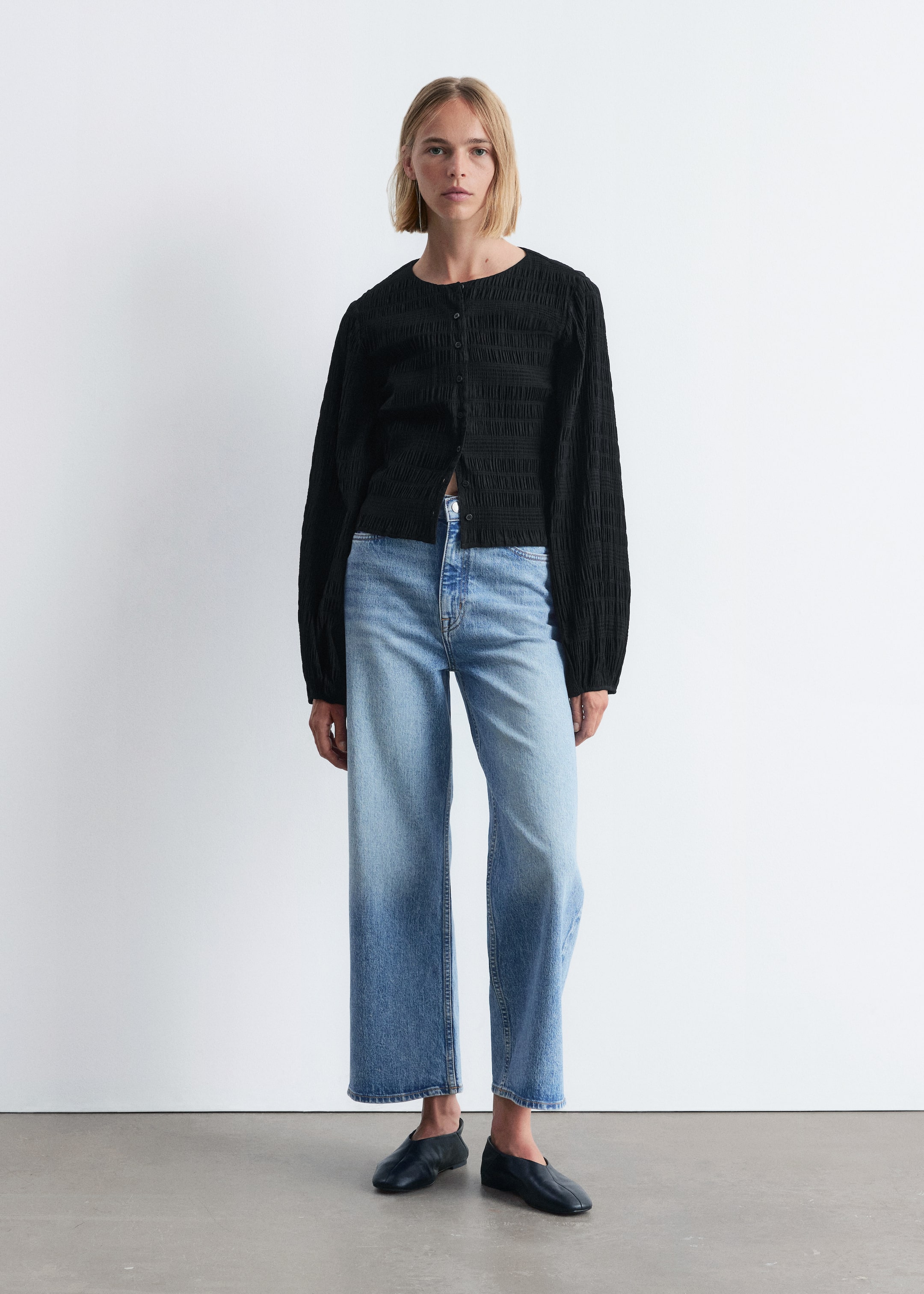 Agrandir l'image: Haut à smocks et manches ballon - Noir - FEMME | H&M FR 1