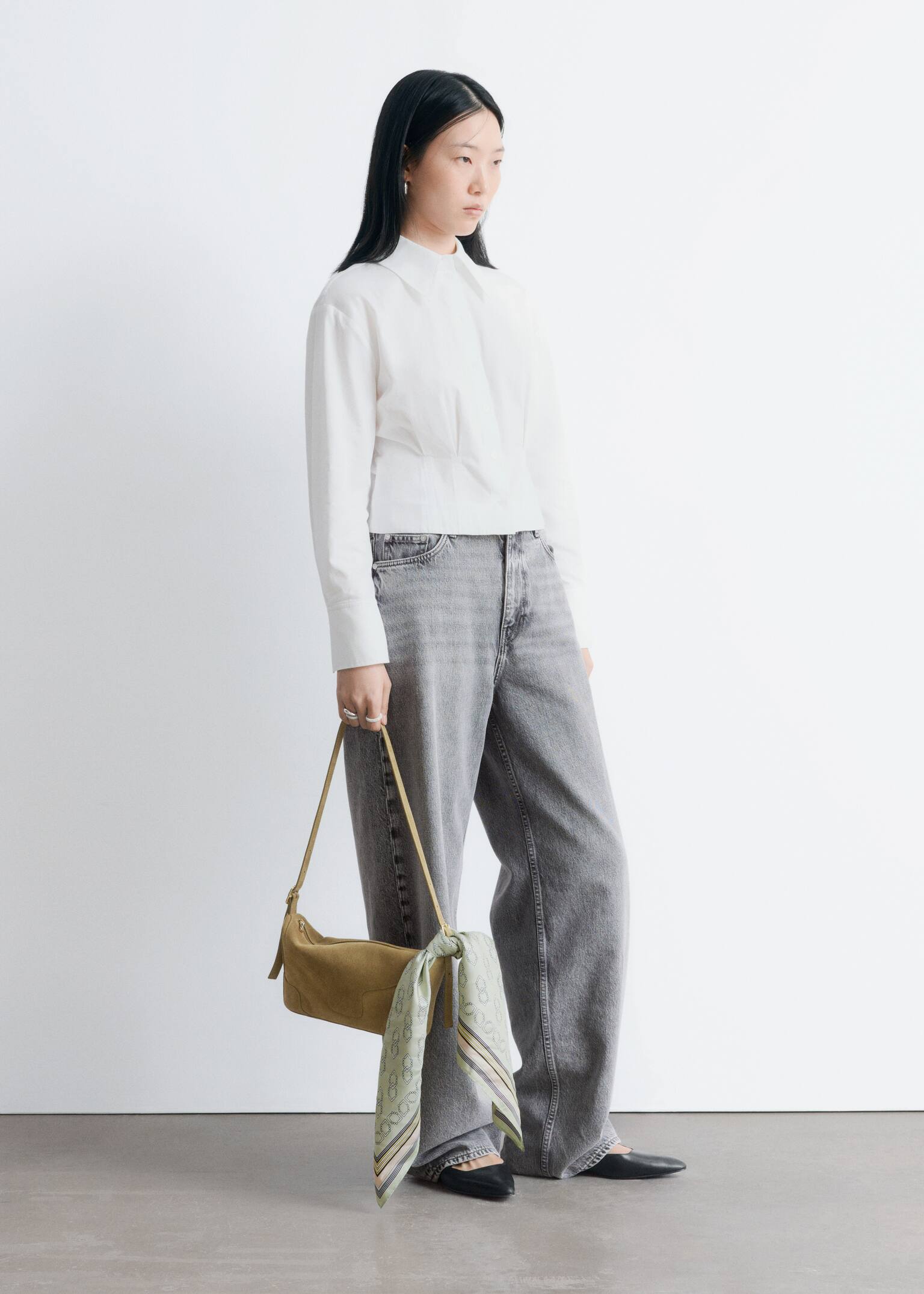 Skjorta med intagen midja - Vit/Beige - 4