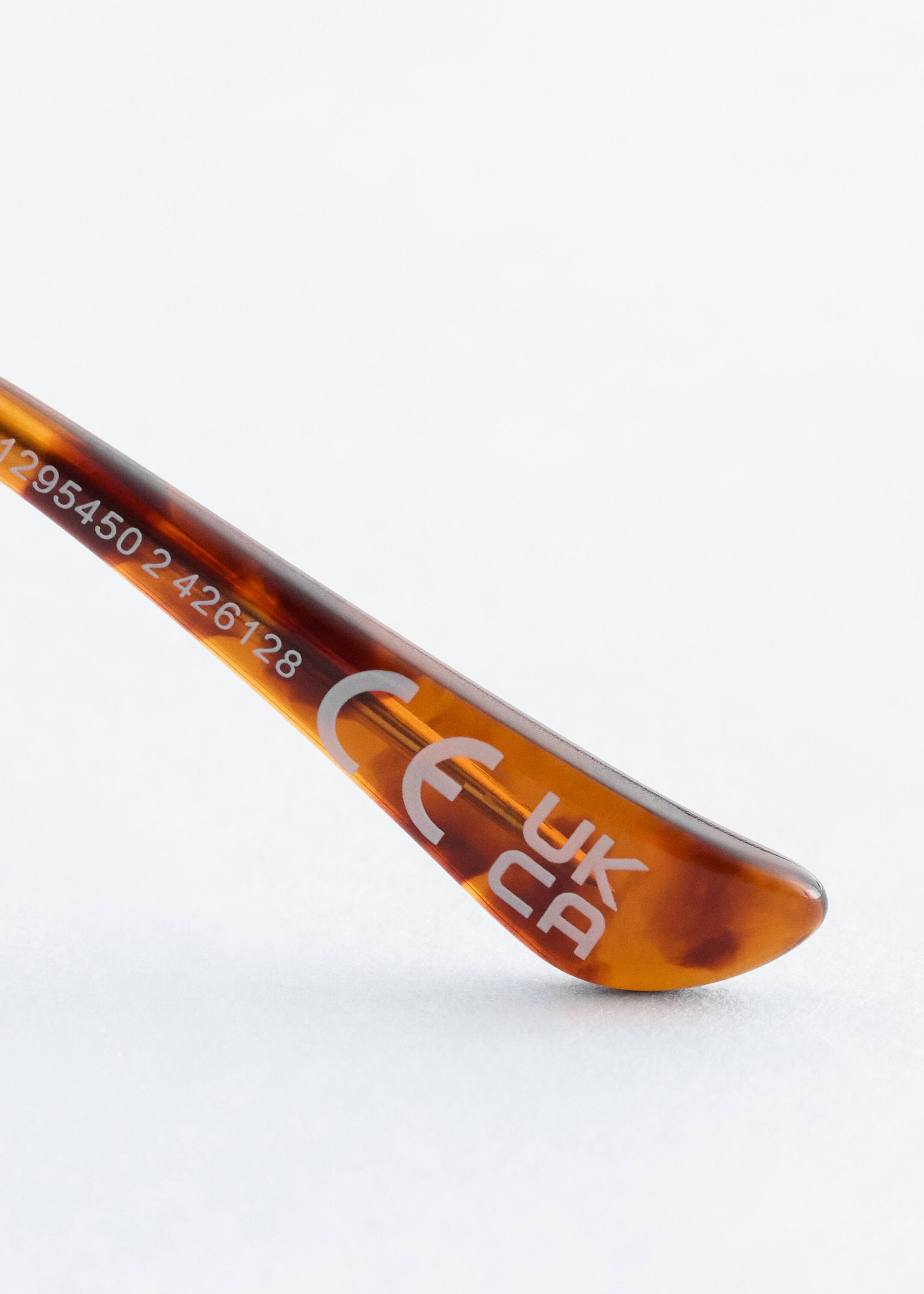 Zobacz większy obraz: Okulary przeciwsłoneczne pilotki z wąską oprawką - Złoty/Przezroczysty - ONA | H&M PL 4