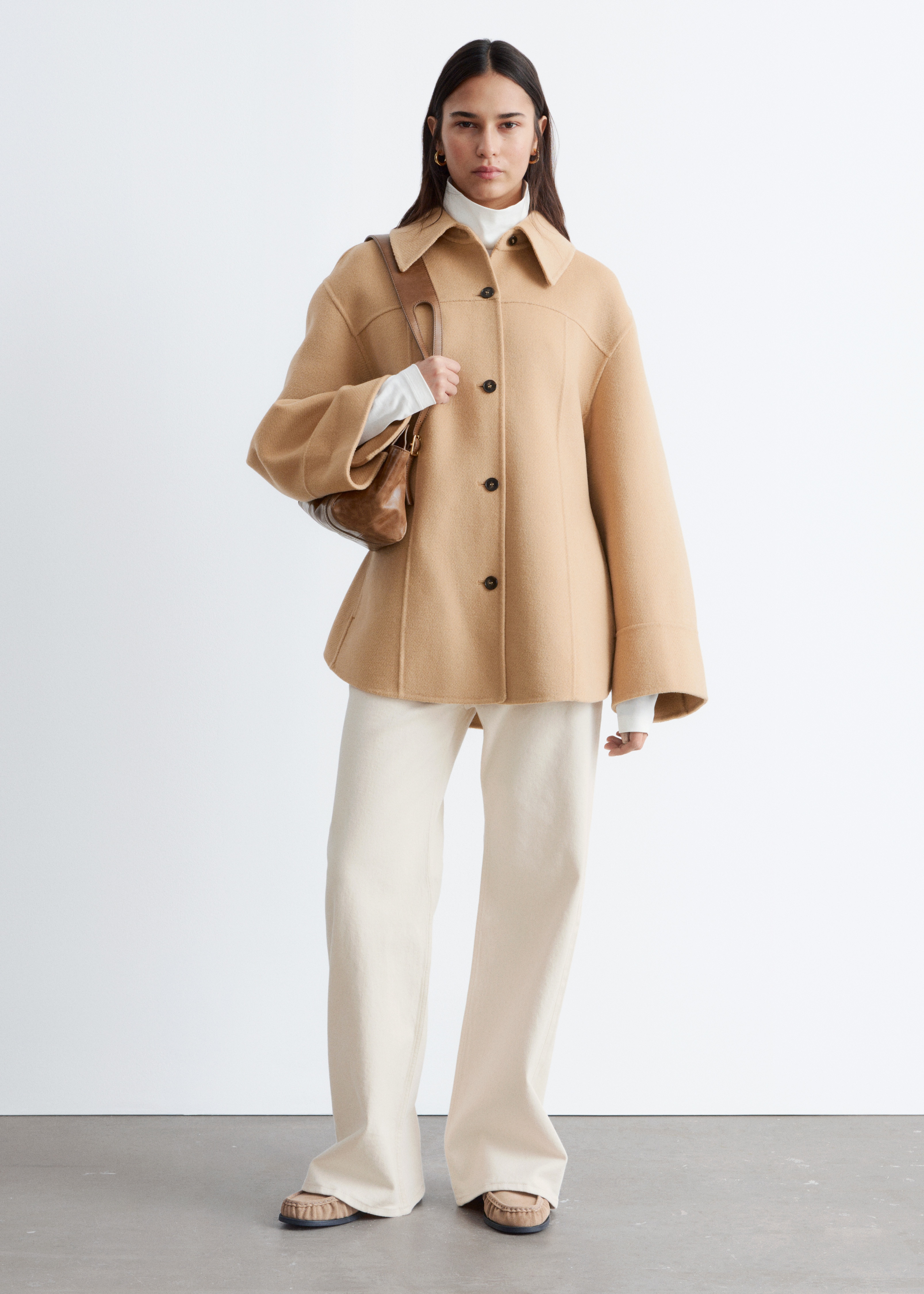 Schmal zulaufende Wolljacke - Beige/Navyblau