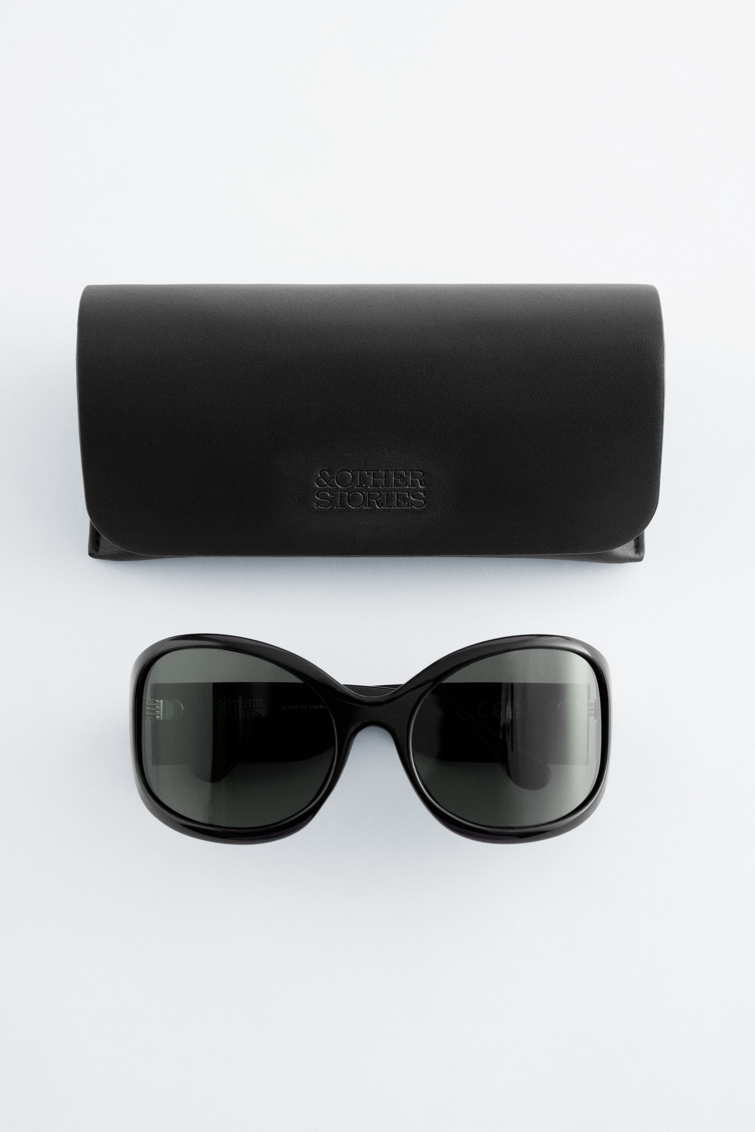 Lunettes de soleil oversize à monture ovale - Noir/Rose poudré/Gris - 4