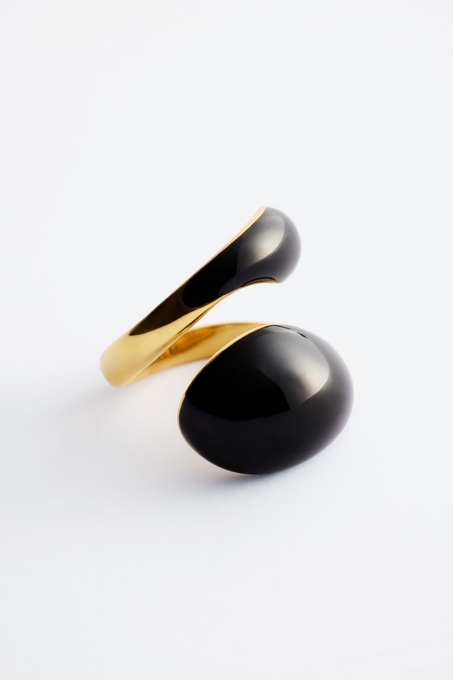 Bague sculpturale à effet torsadé double - Noir/Doré