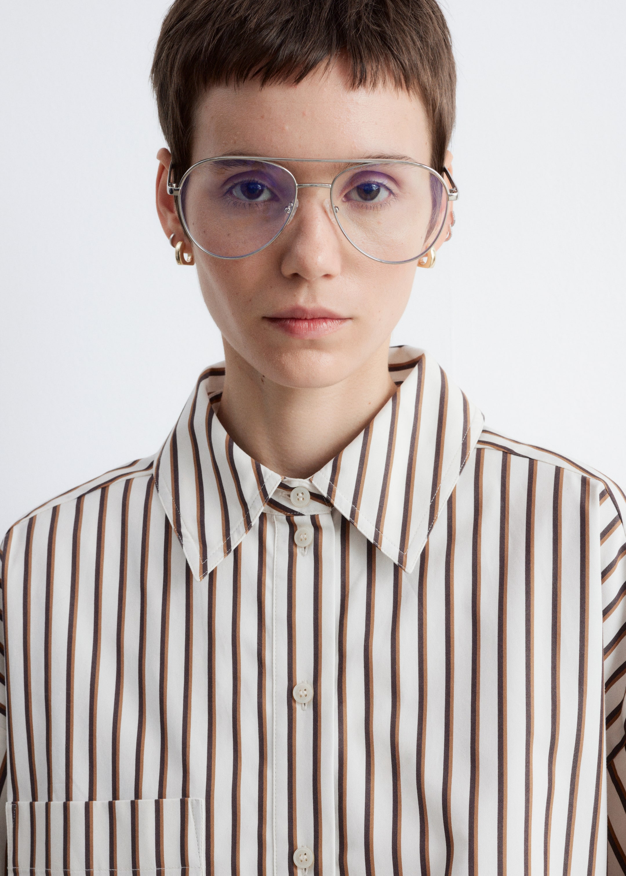 Zobacz większy obraz: Koszula oversize - Biały/Brązowe paski - ONA | H&M PL 2
