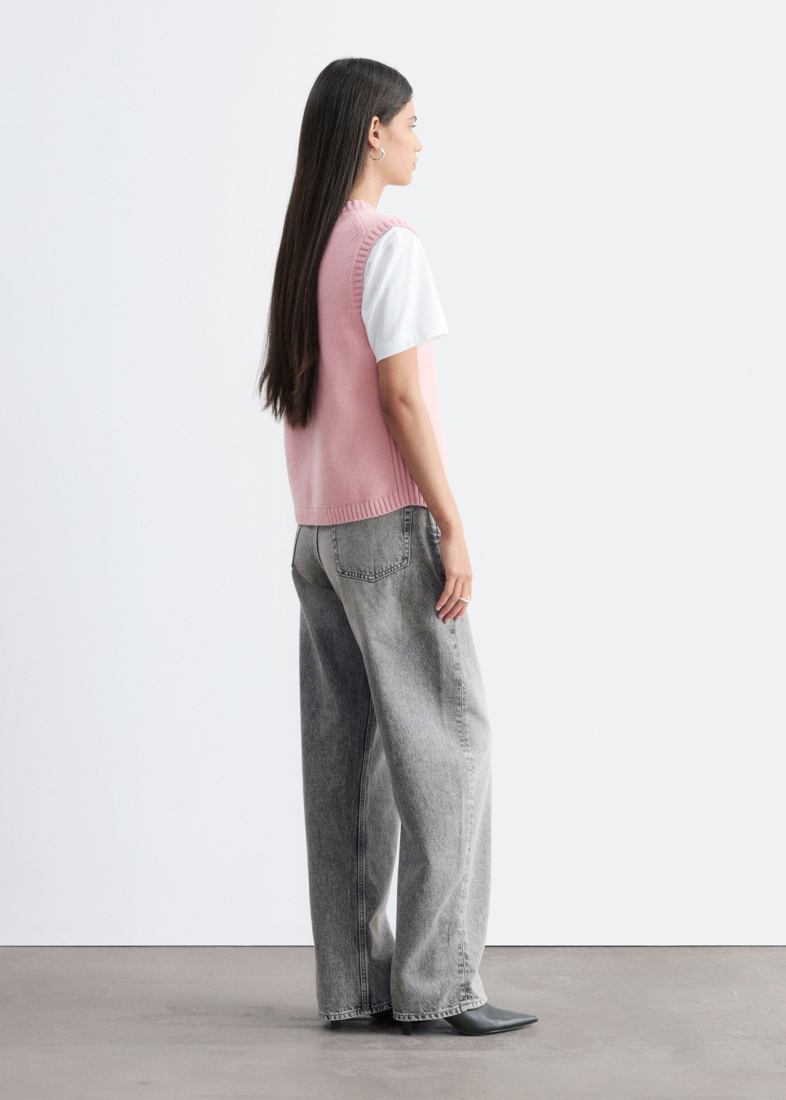 Wool-Cotton Knitted Vest - Pink - Lookbook