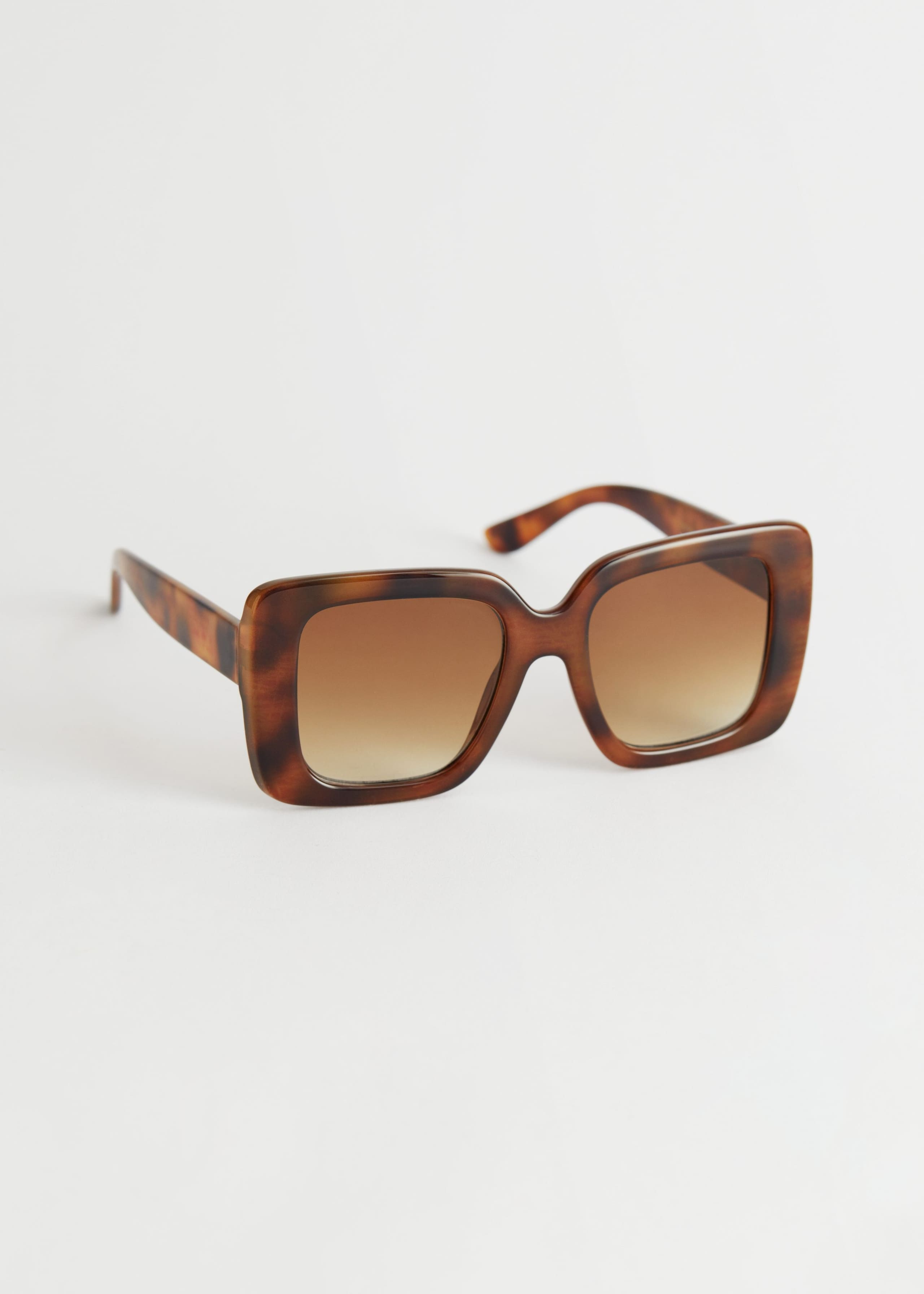Squared Sunglasses - Brown Tortoise - Natura morta