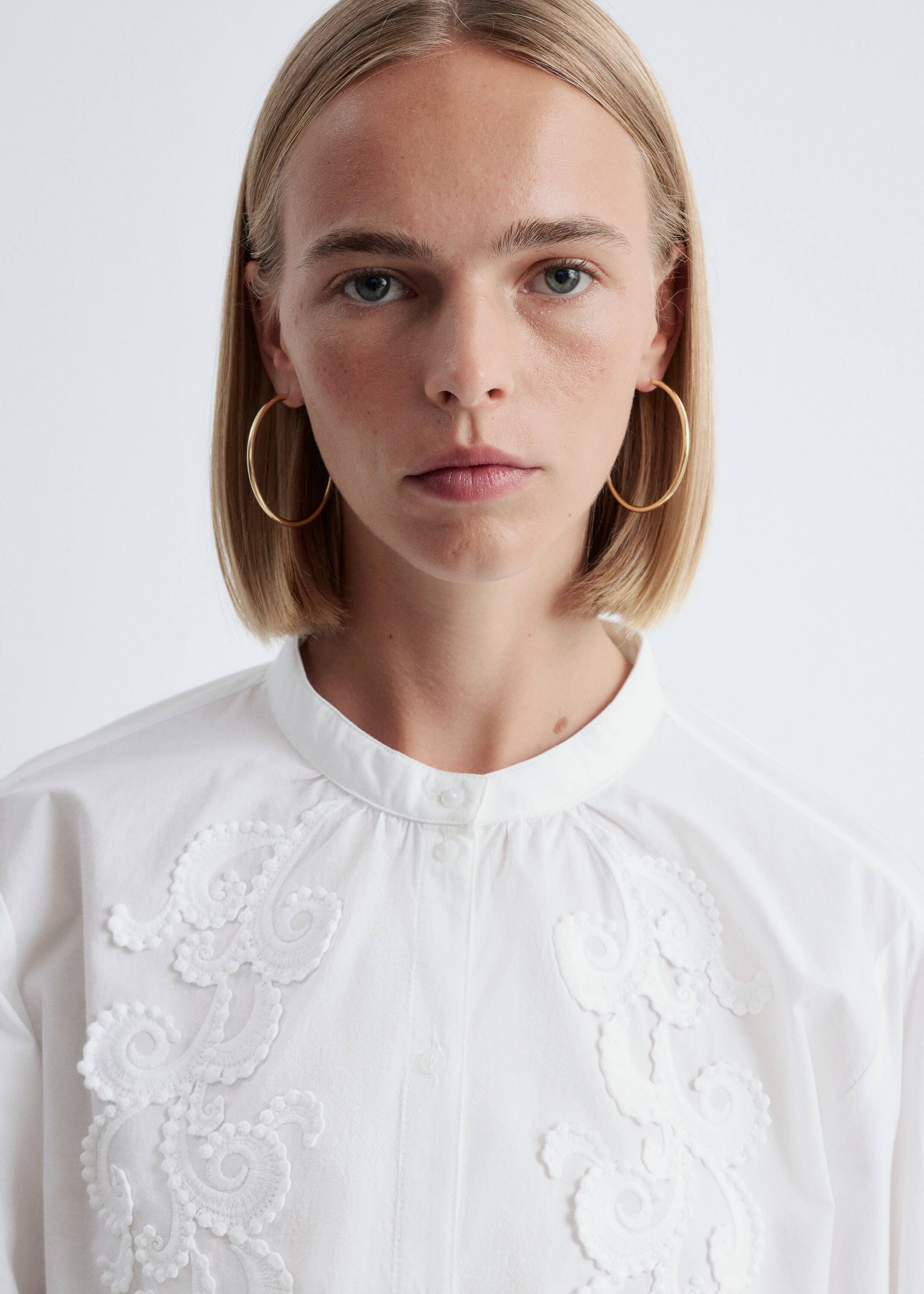 Visualizza immagine più grande: Blusa ricamata in cotone - Bianco - DONNA | H&M IT 4