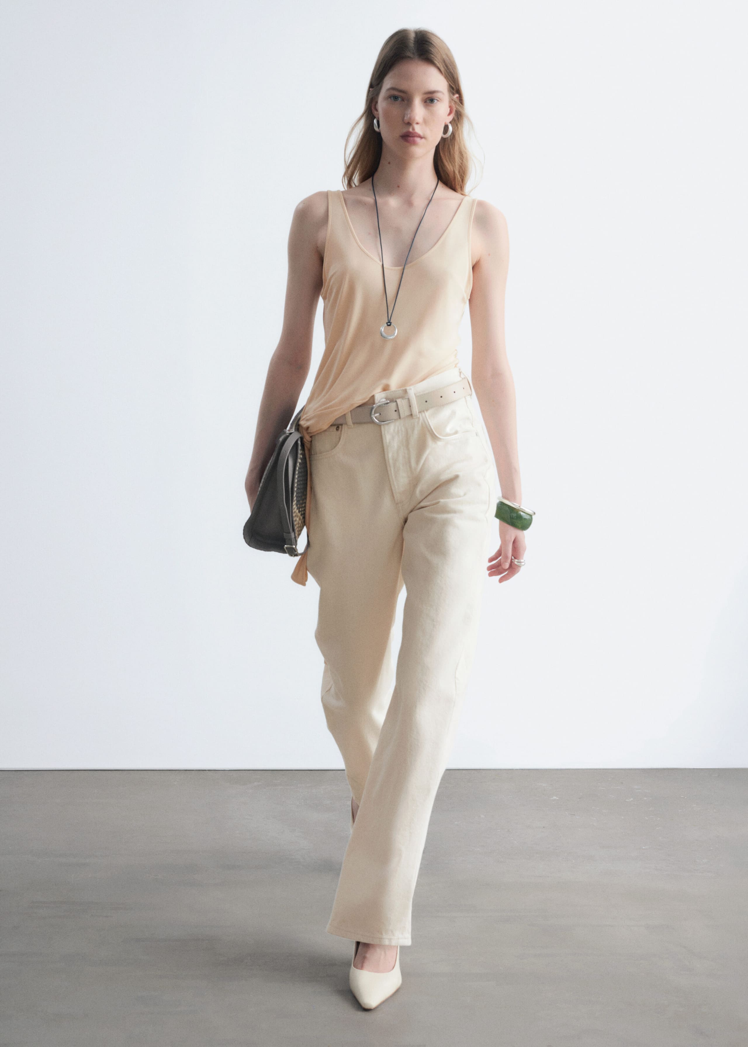 Barrel-Leg Jeans - Light Blue - Lookbook