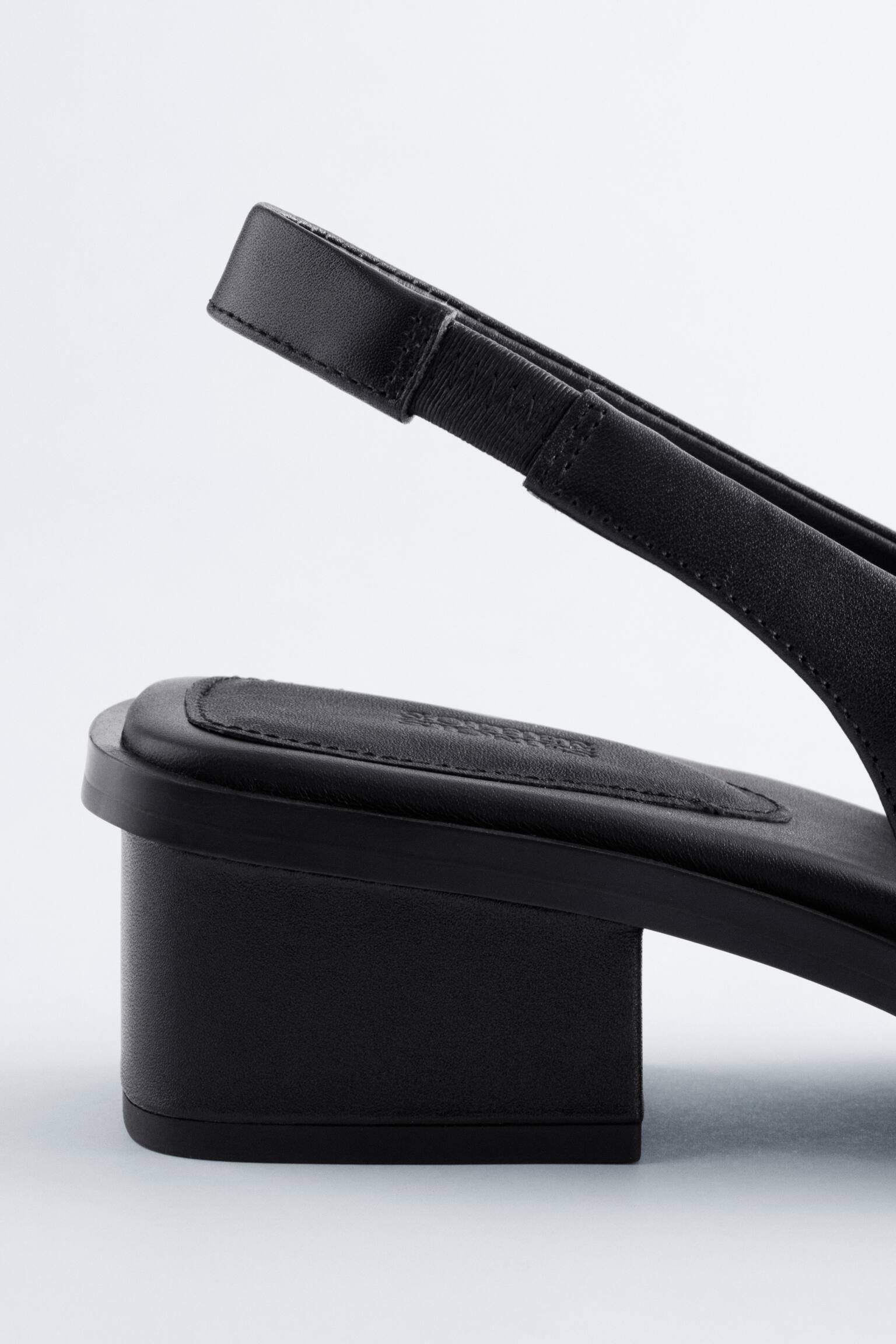 Slingbacks i nappaläder - Svart/Mörkgrön/Crèmevit - 3