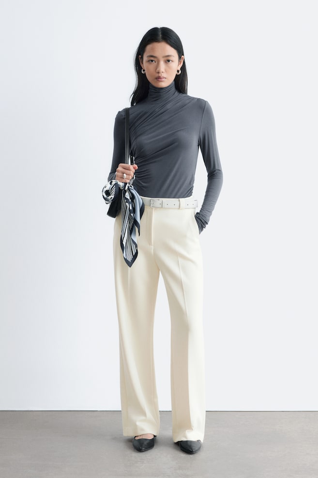 Pantalones rectos con pliegues marcados - Crema/Negro/Caqui/Azul marino/Verde oscuro - 1