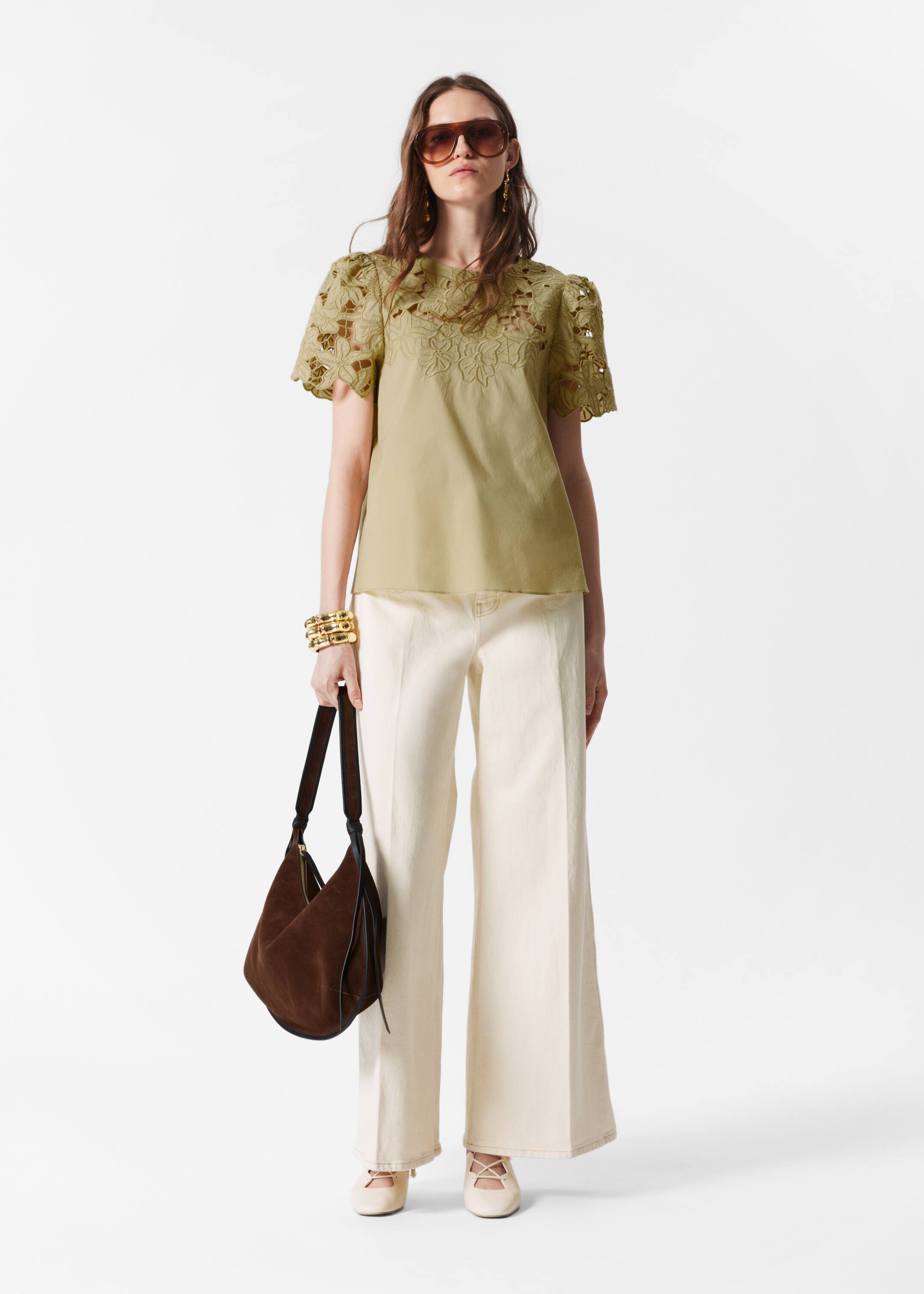 Visualizza immagine più grande: Blusa a maniche corte con ricamo floreale - Écru - DONNA | H&M IT 2