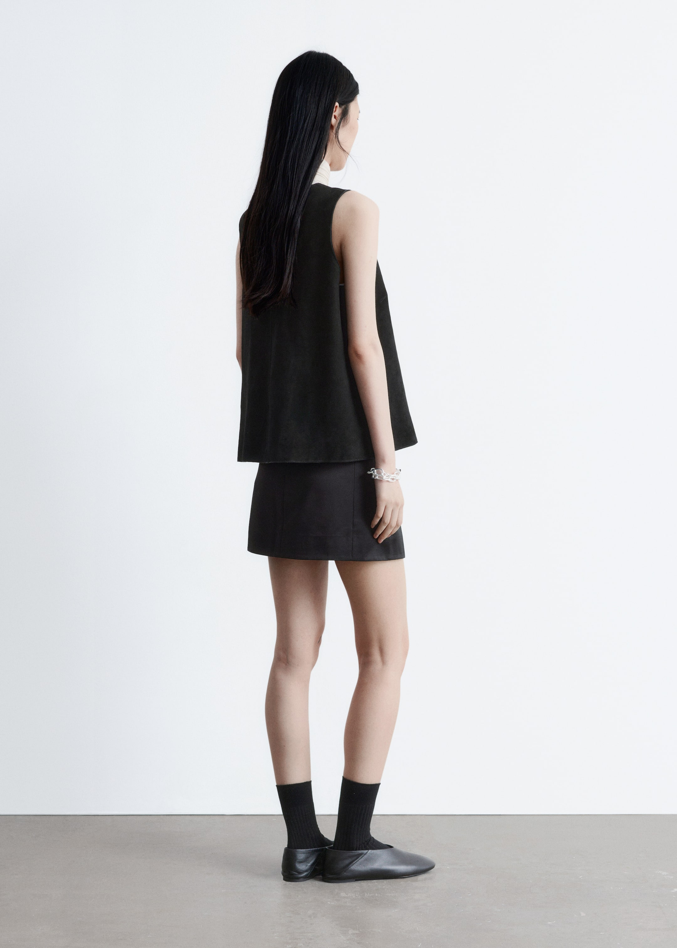 Visualizza immagine più grande: Top oversize in pelle scamosciata - Nero - DONNA | H&M IT 5