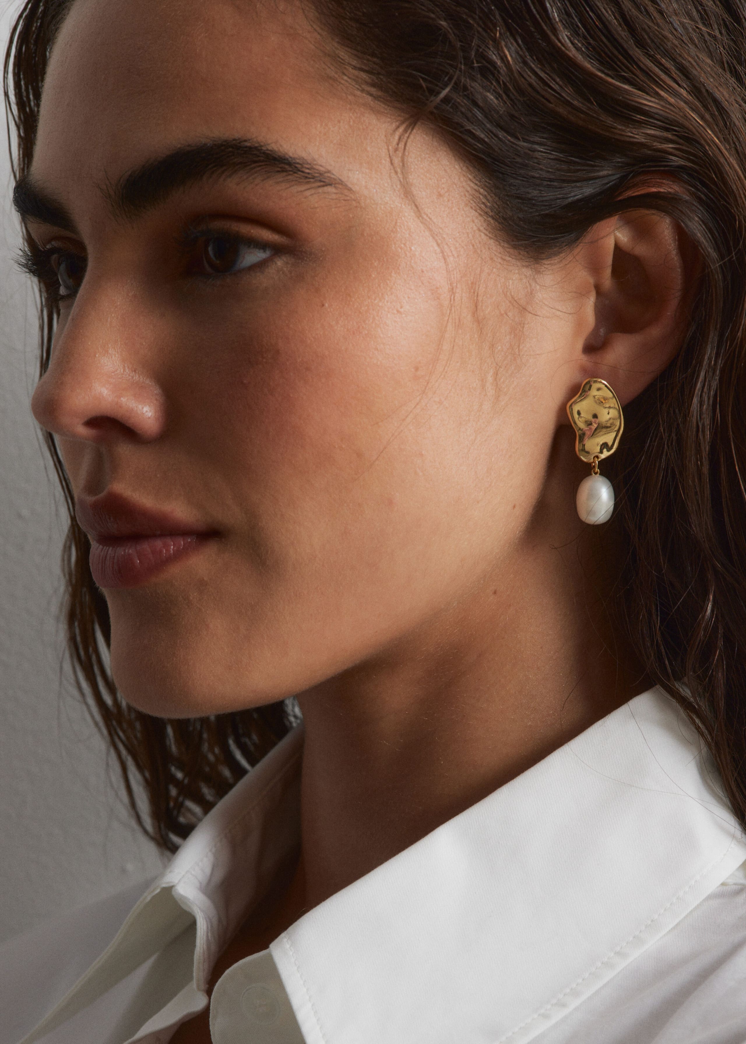 Freshwater Pearl Pendant Earrings - Gold/White - Lookbook