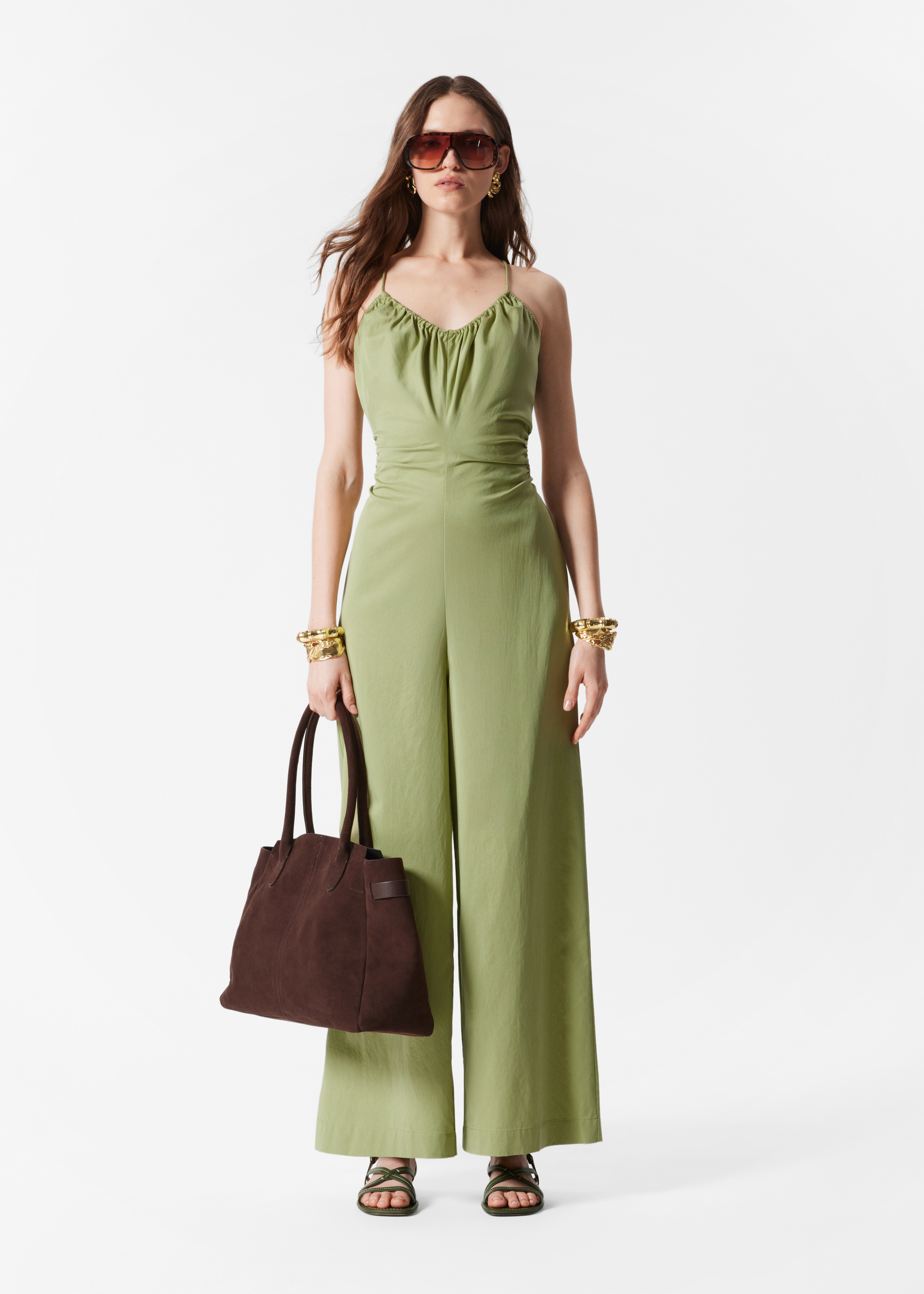 Jumpsuit med vide ben og åpen rygg - Lys grønn