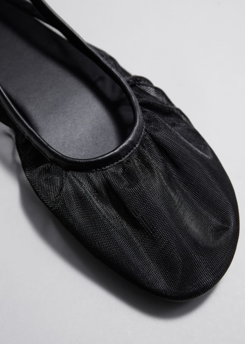 Image of Ballerines en mesh à bordures en cuir