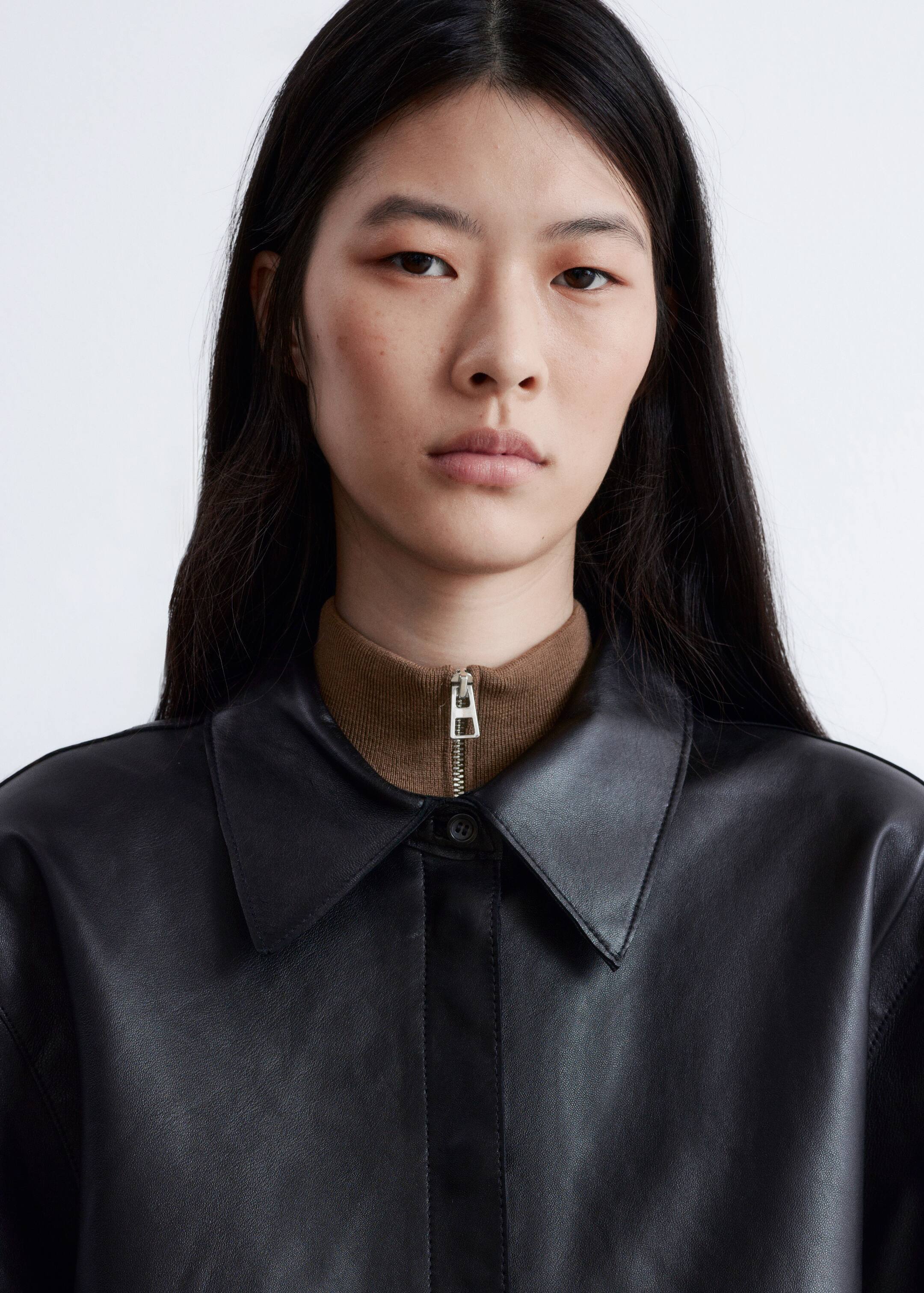 Grösseres Bild ansehen: Oversized-Hemd aus Leder - Schwarz - DAMEN | H&M CH 3