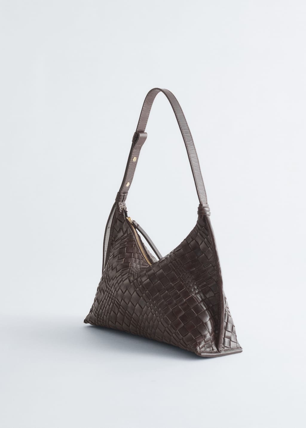 Image of Crossbodyväska i flätat läder