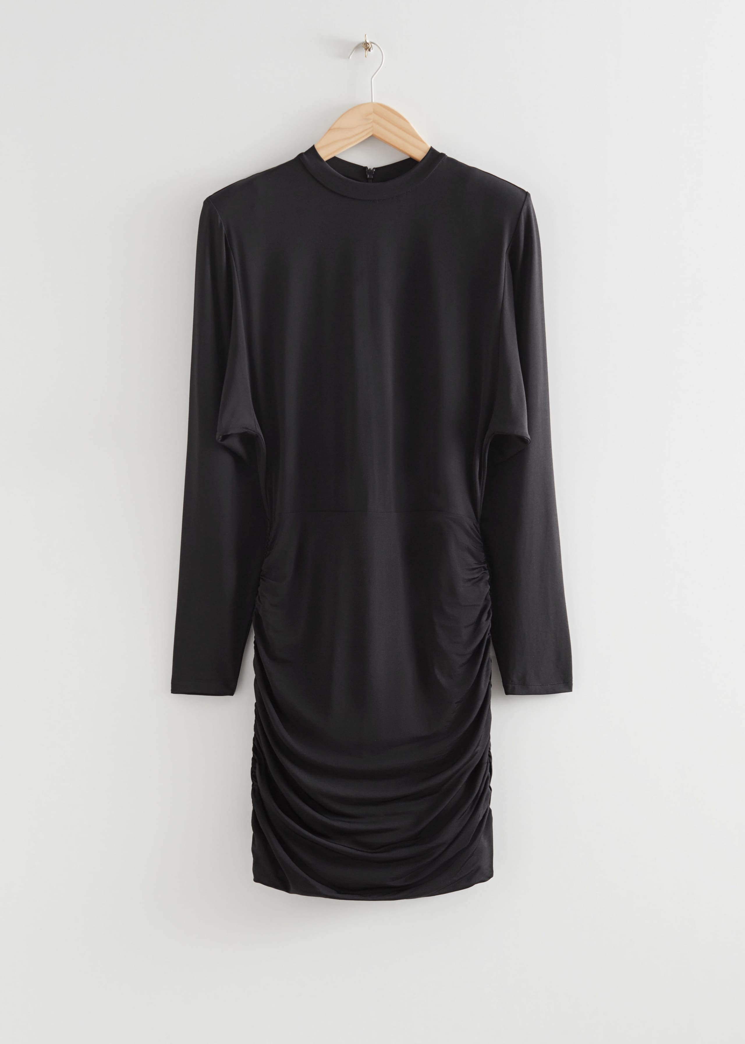 Robe courte avec fronces et épaulettes - Noir - Still Life