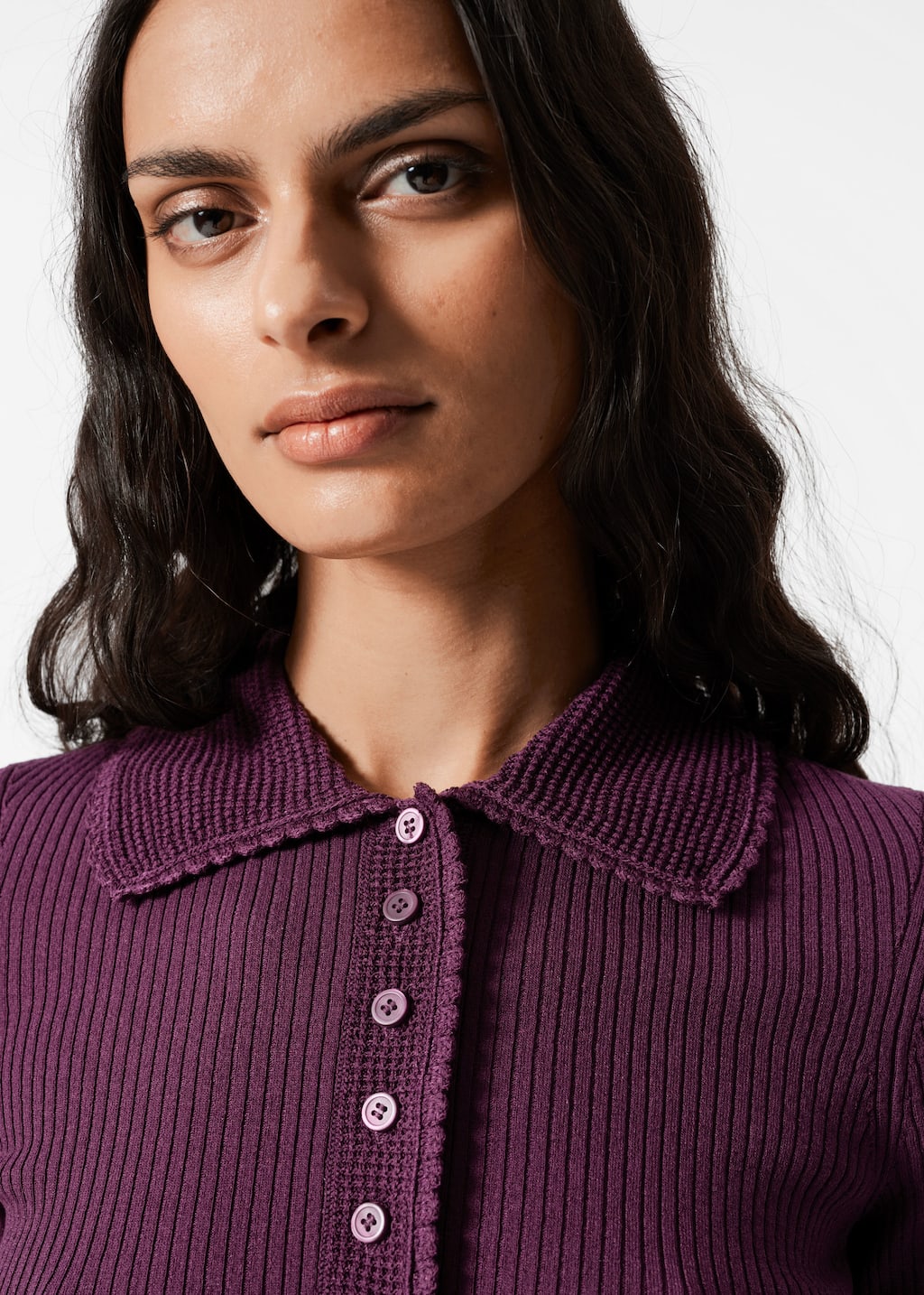 Top de punto de canalé con bordes ondulados - Crema - Lookbook