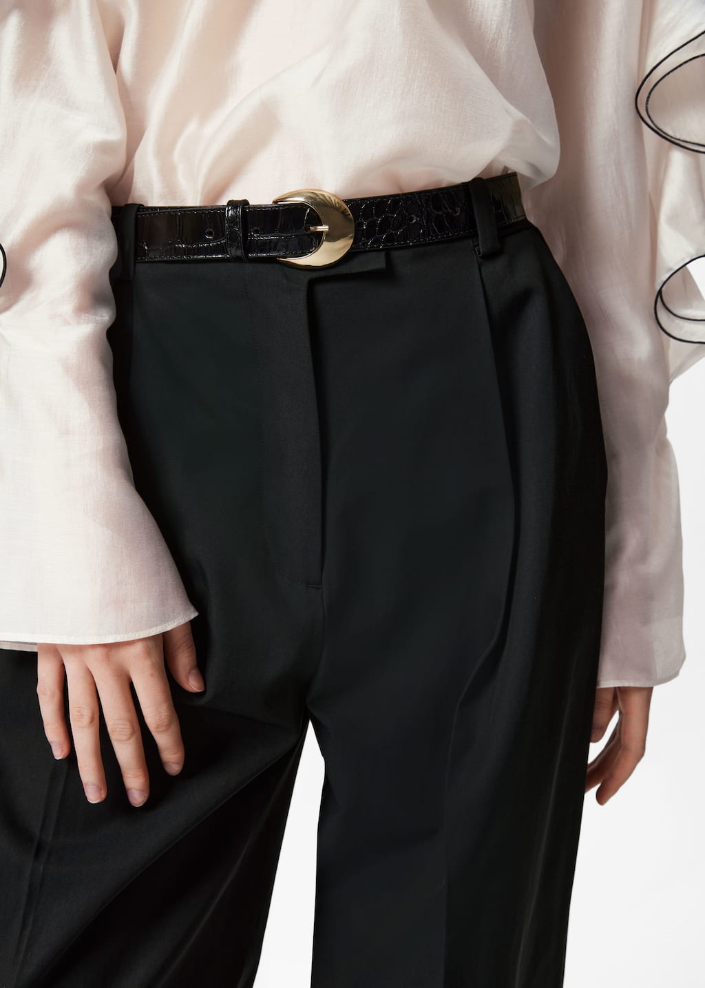 Press-Crease Trousers - Beige - Lookbook