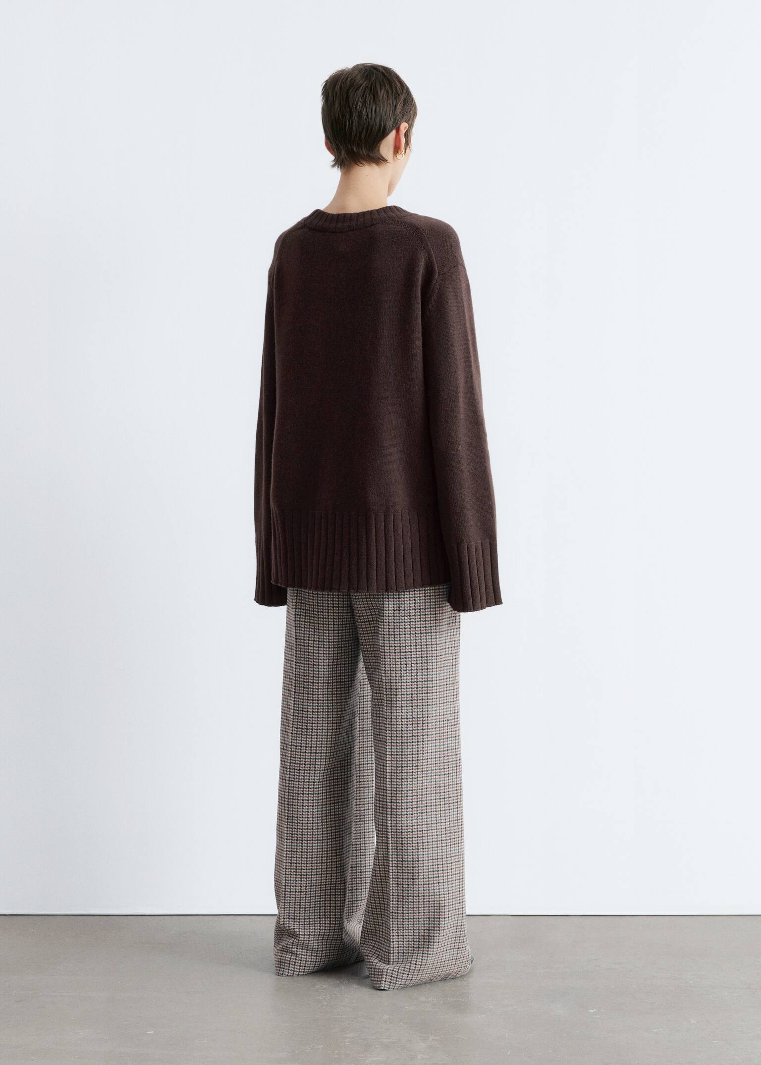 Legerer Strickpullover - Dunkelbraun/Weiß - 5