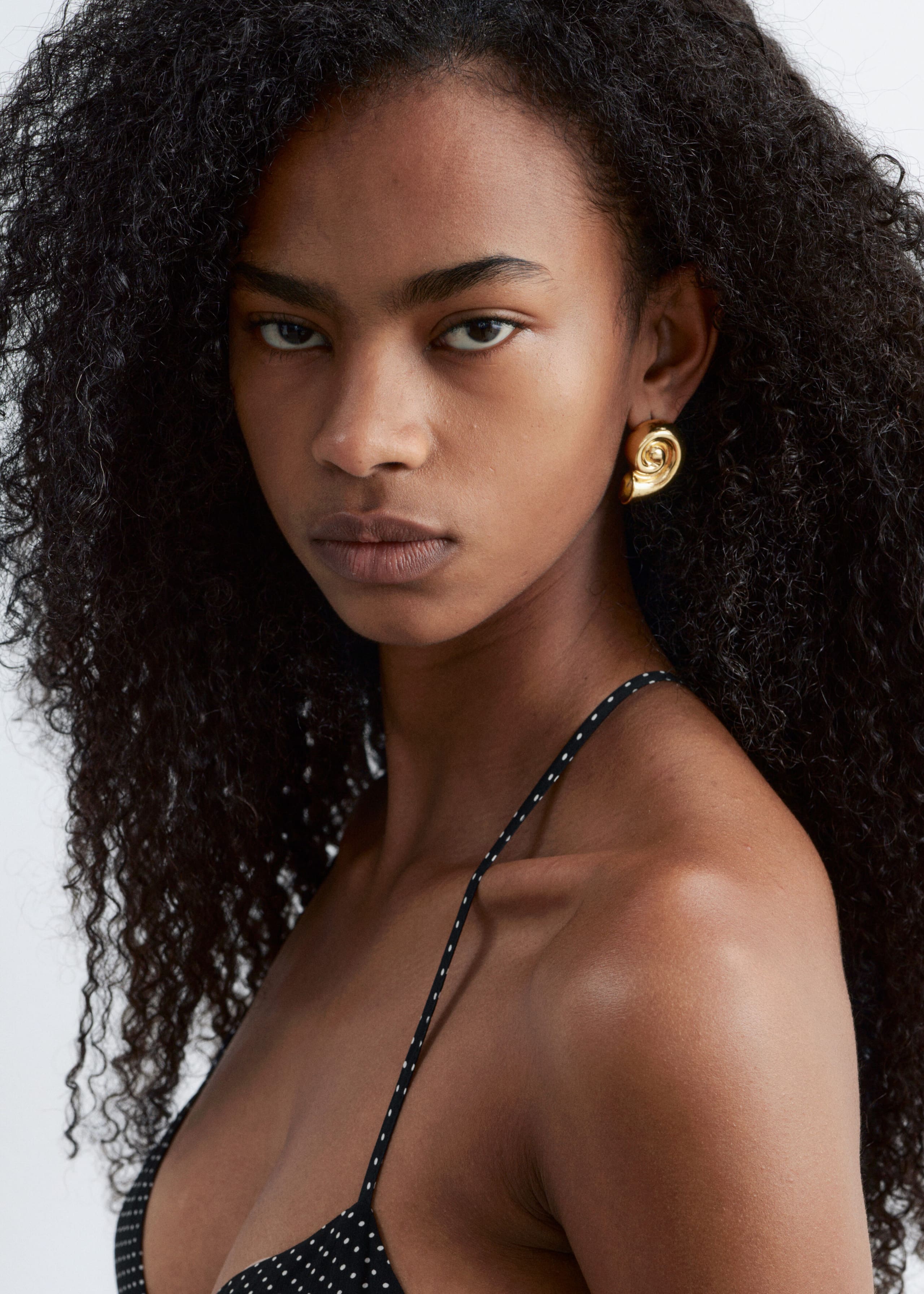 Gold-Plated Shell Earrings - Silver - Lookbook