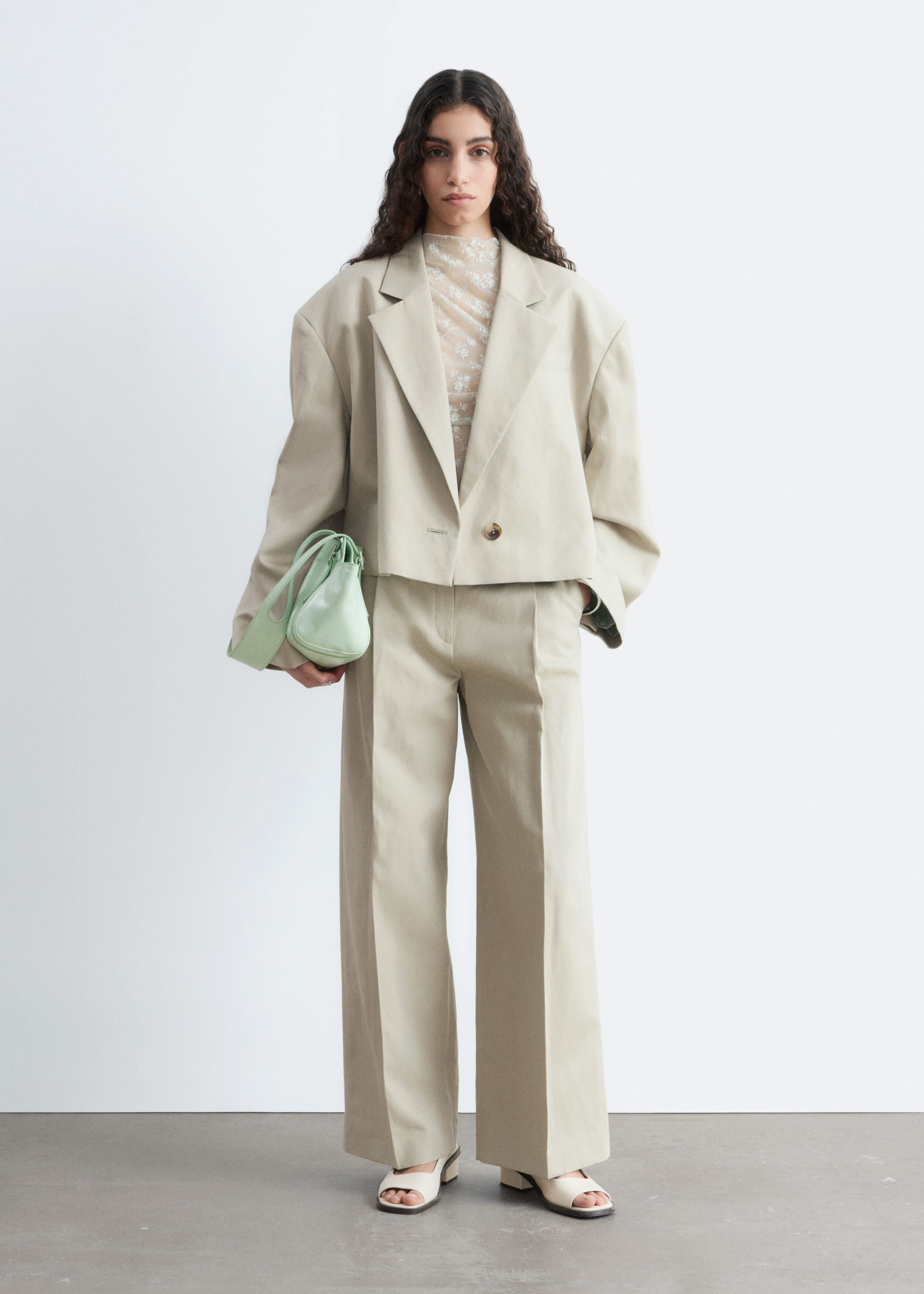 Image of Americana recortada de lana y lino