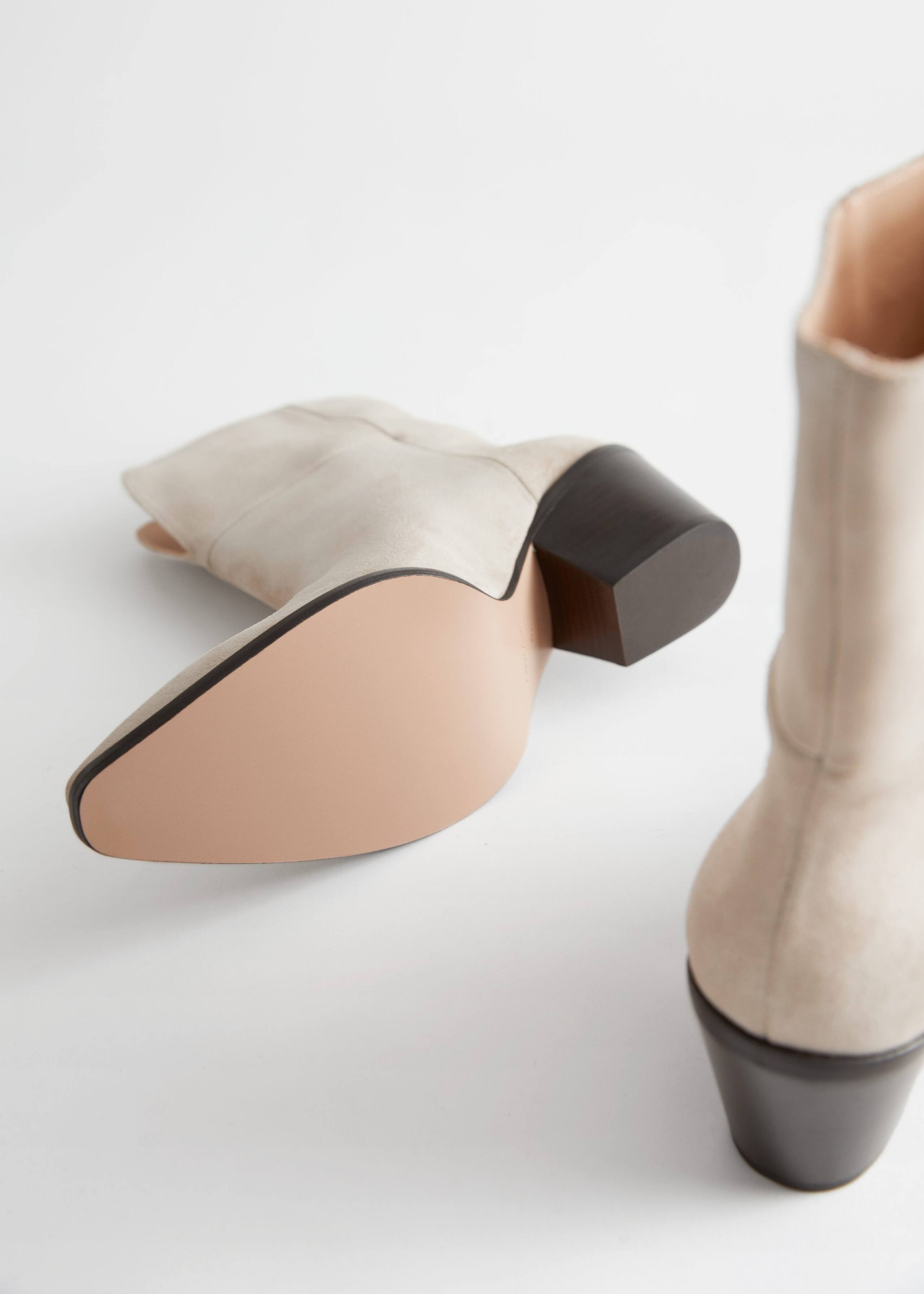 Pointed Suede Block Heel Boots - {{variantName}} - Descriptive Detail