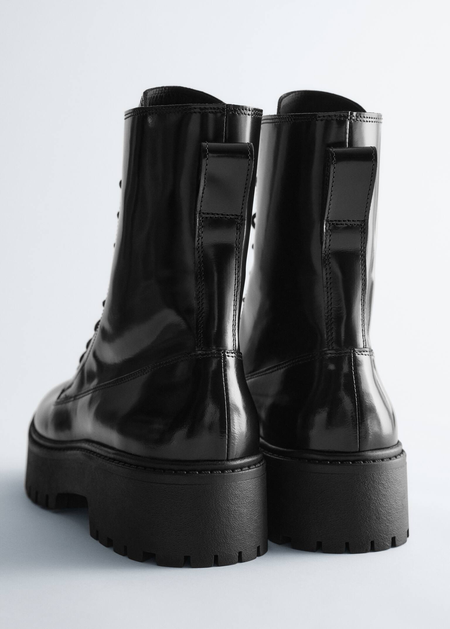 Lace-Up Leather Boots - Black/Brown - 6