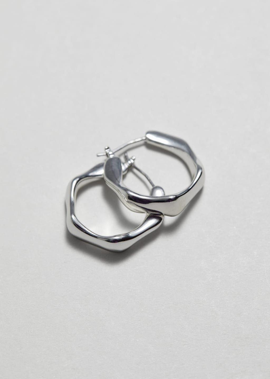Wavy Hoop Earrings - Silver - Still Life
