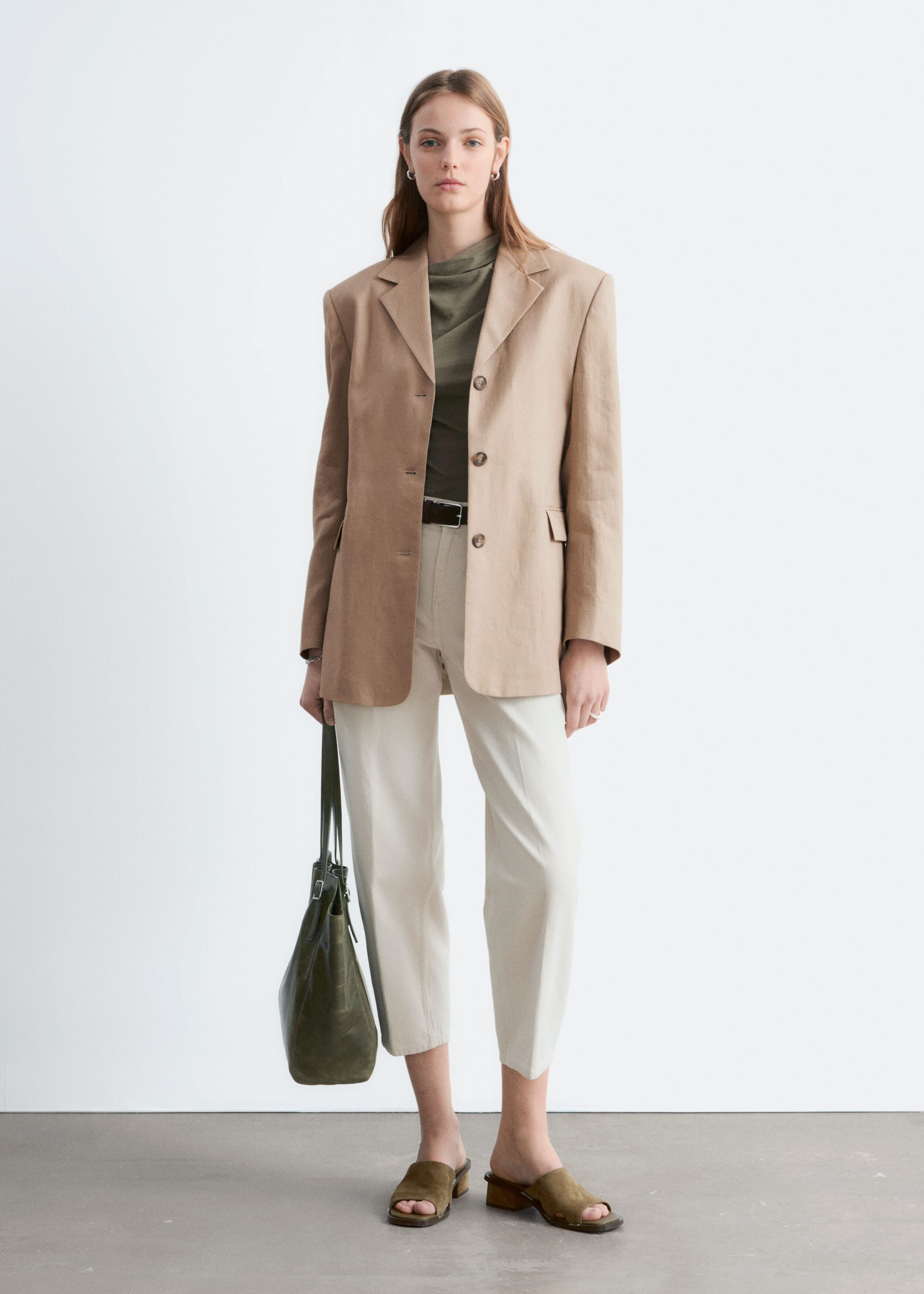 Image of Schmal zulaufender Leinenblazer