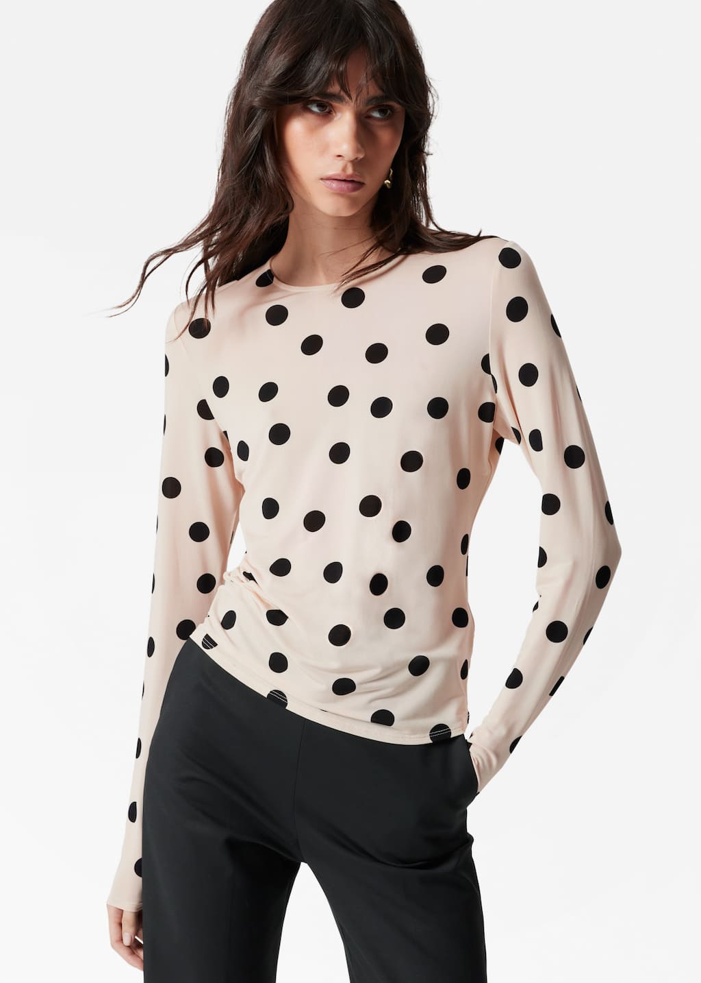 Haut en jersey à manches longues - Beige à pois - Lookbook