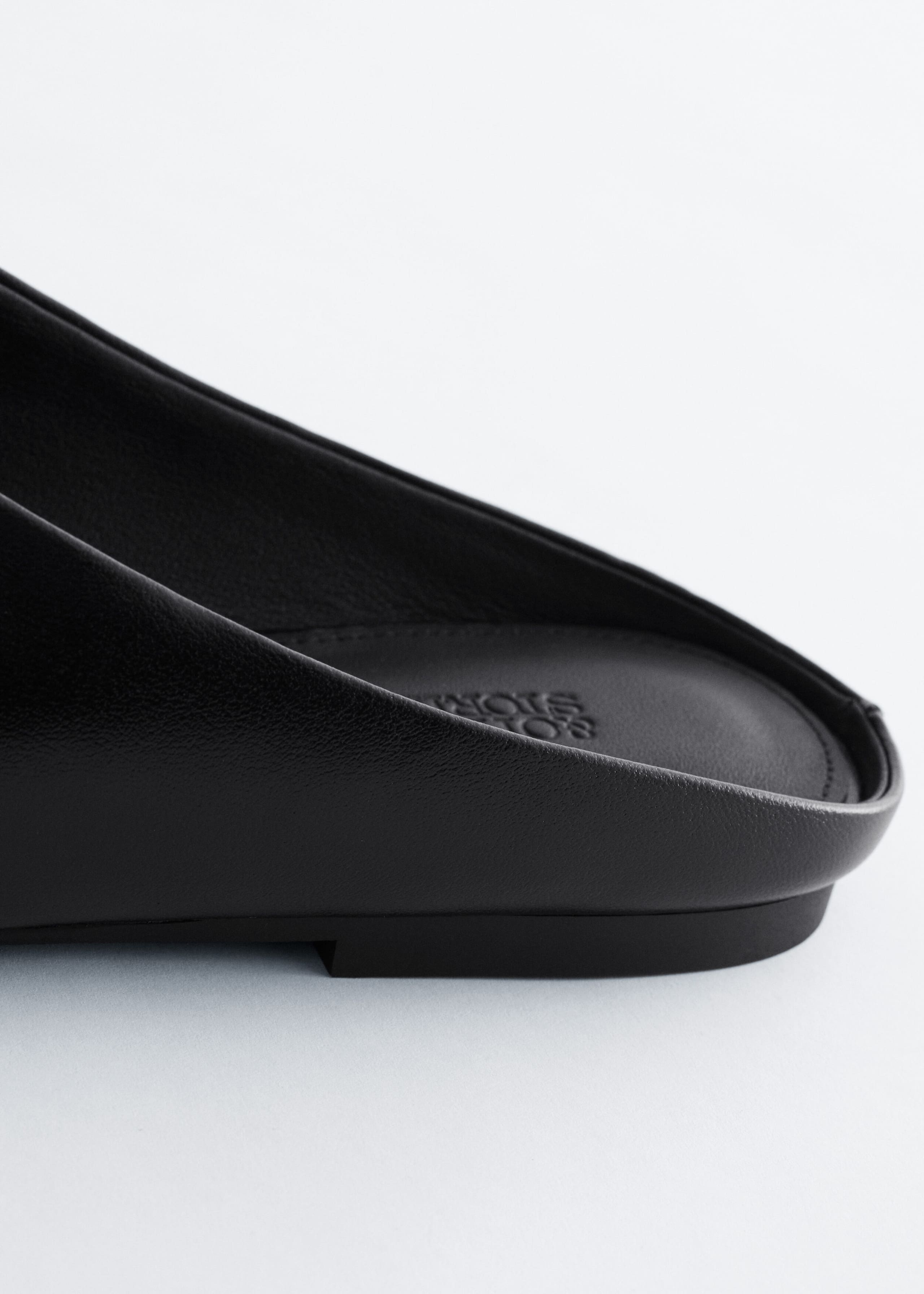 Leather Slip‑On Mules - {{variantName}} - Descriptive Detail