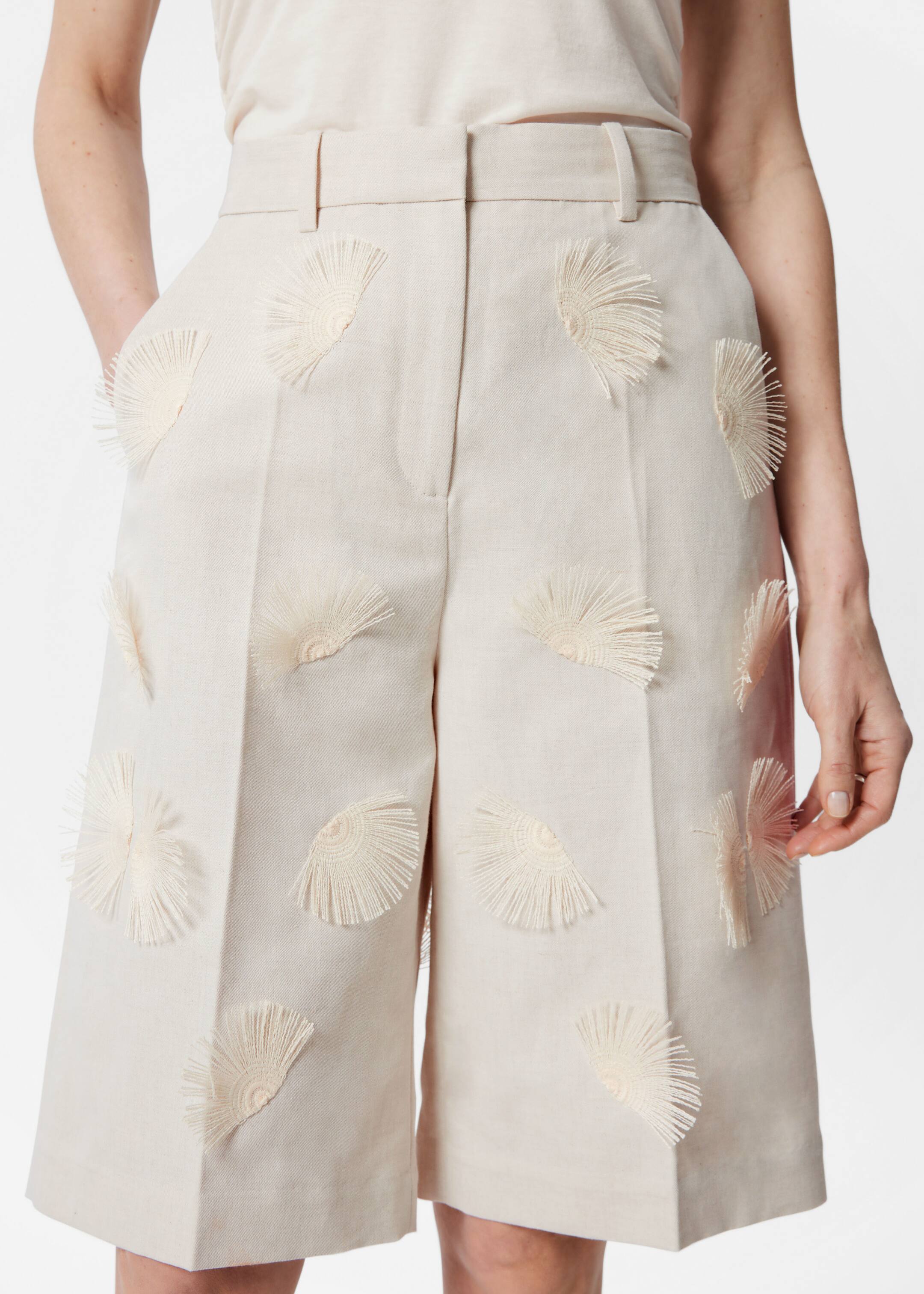 Grösseres Bild ansehen: Bermuda-Shorts aus Leinenmix - Weiß - DAMEN | H&M CH 2