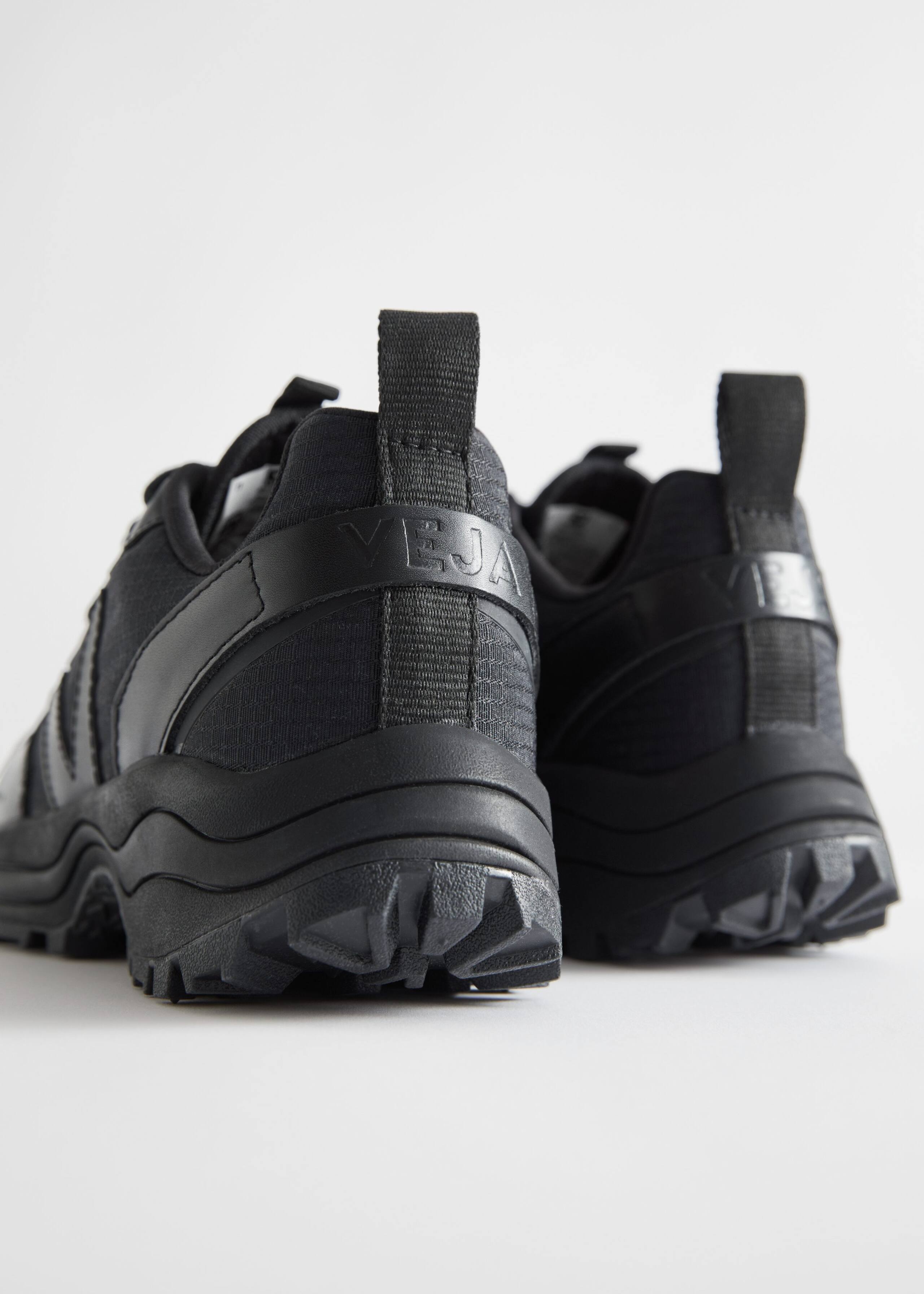 Veja Venturi - {{variantName}} - Descriptive Detail