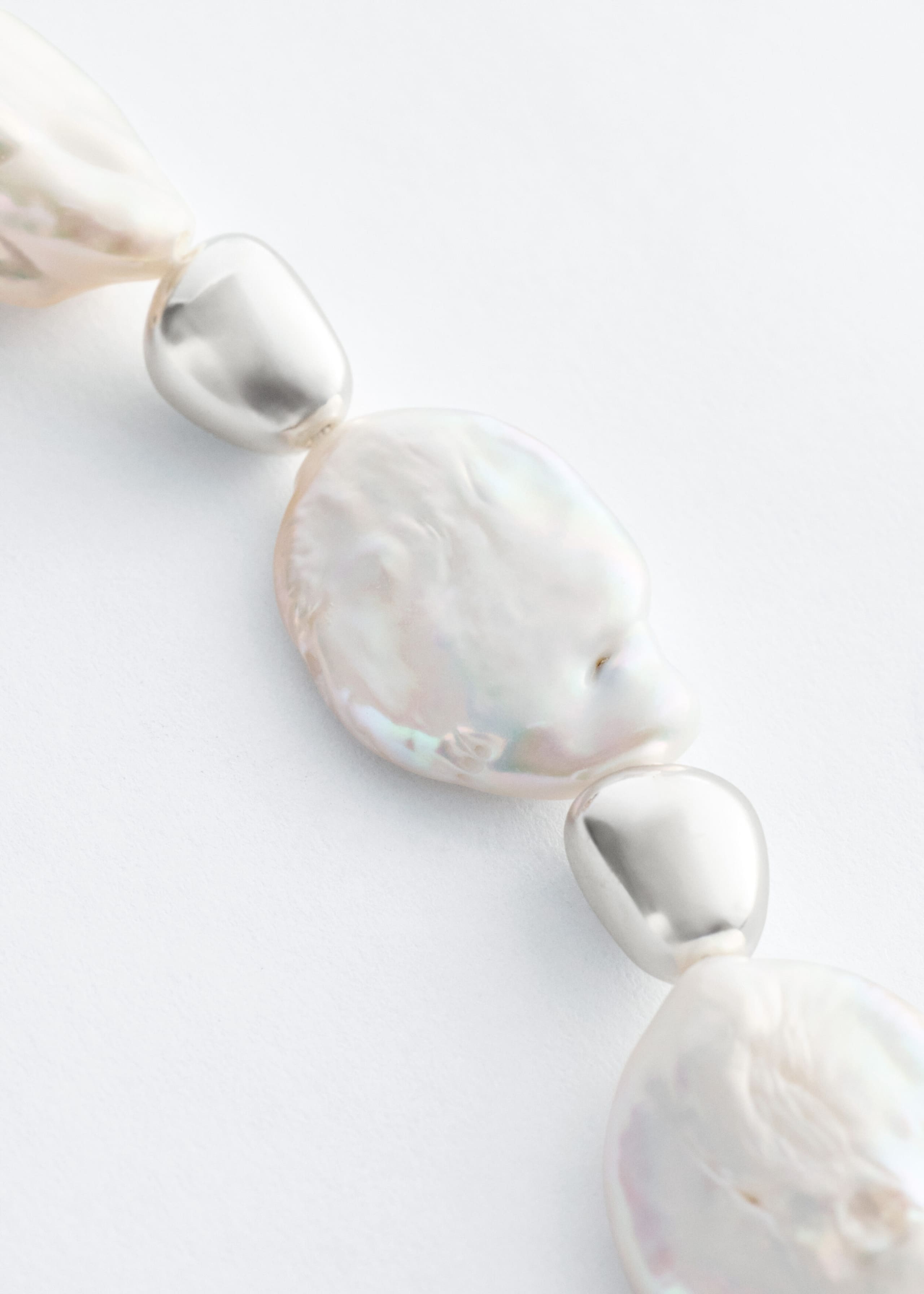 Chunky Freshwater Pearl Necklace - {{variantName}} - Descriptive Detail