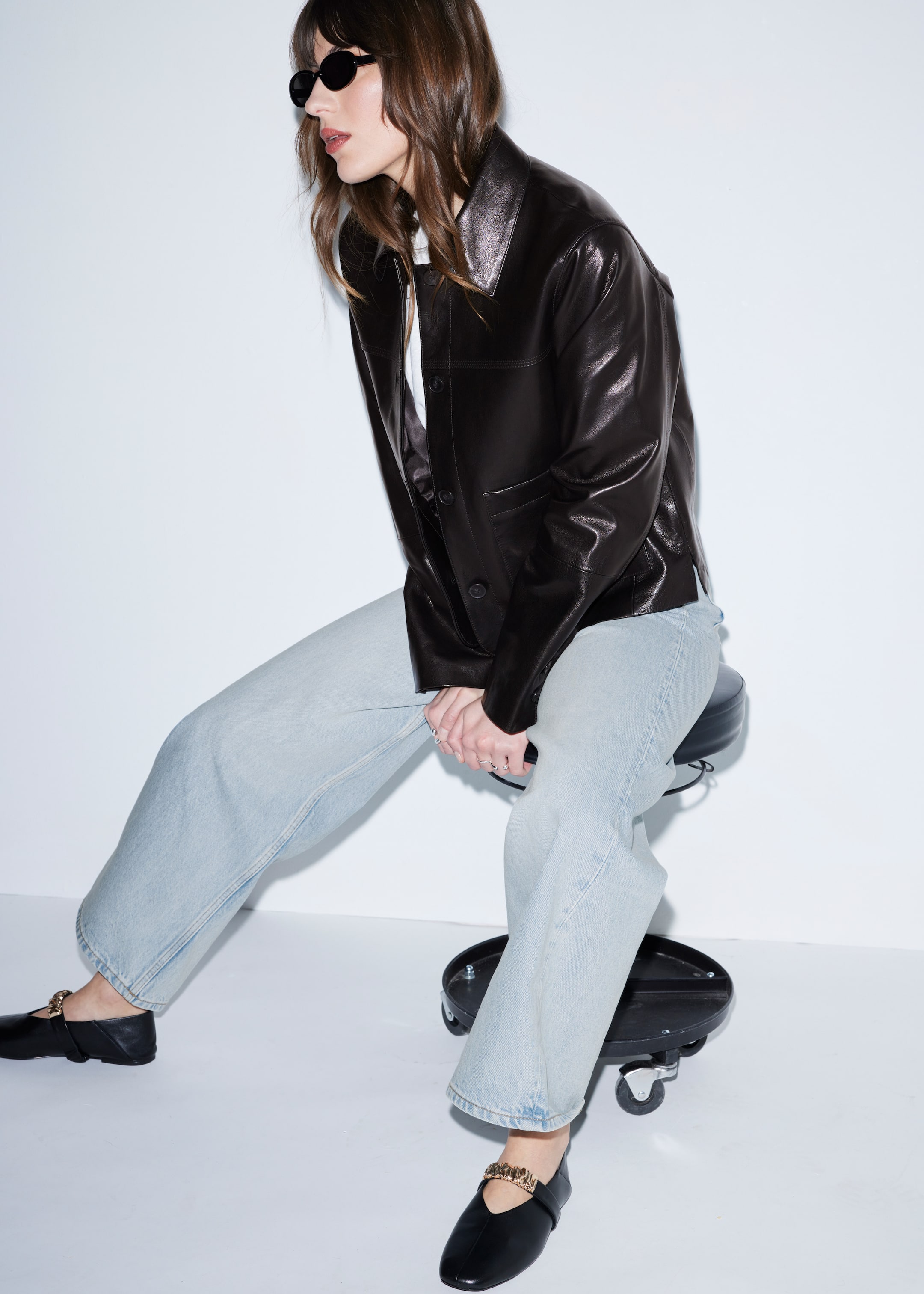 Grotere afbeelding bekijken: Leren ballerina's met versiering - Zwart - DAMES | H&M BE 1