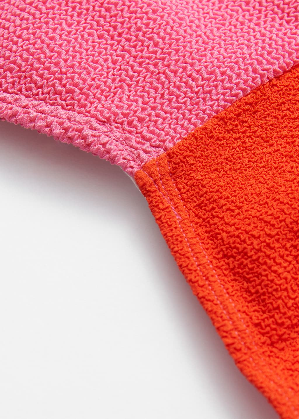 Bas de bikini texturé - {{variantName}} - Descriptive Detail