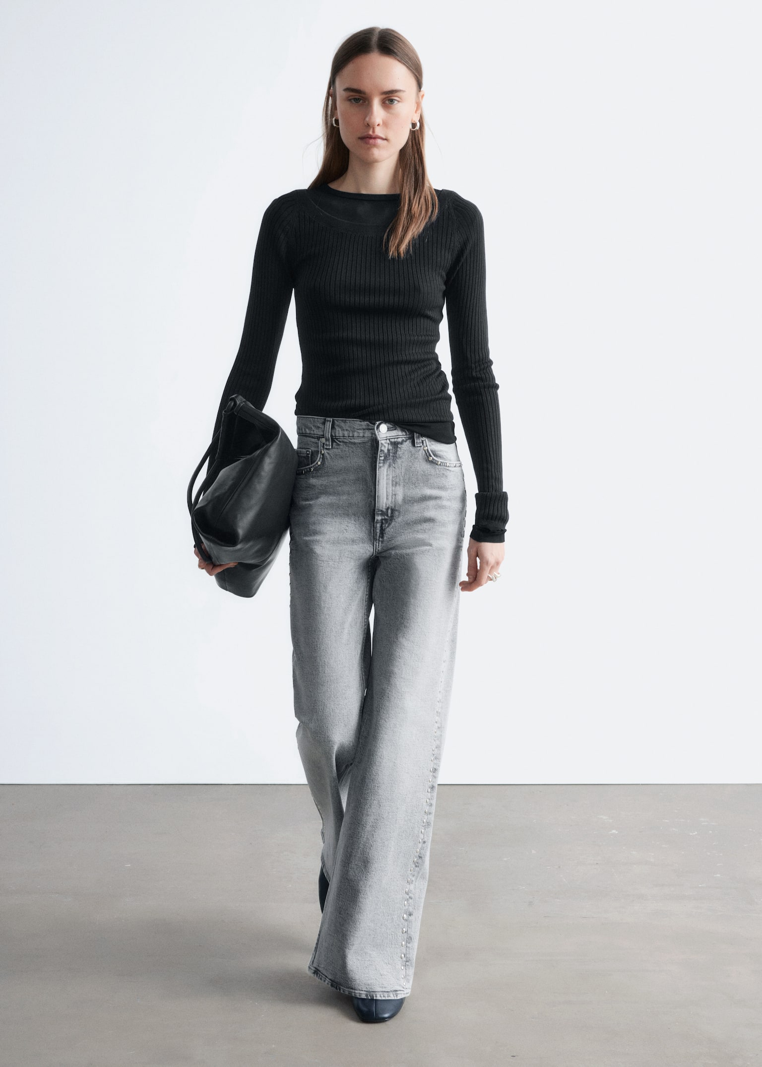 Studded Wide-Leg Jeans - Light Grey - 9