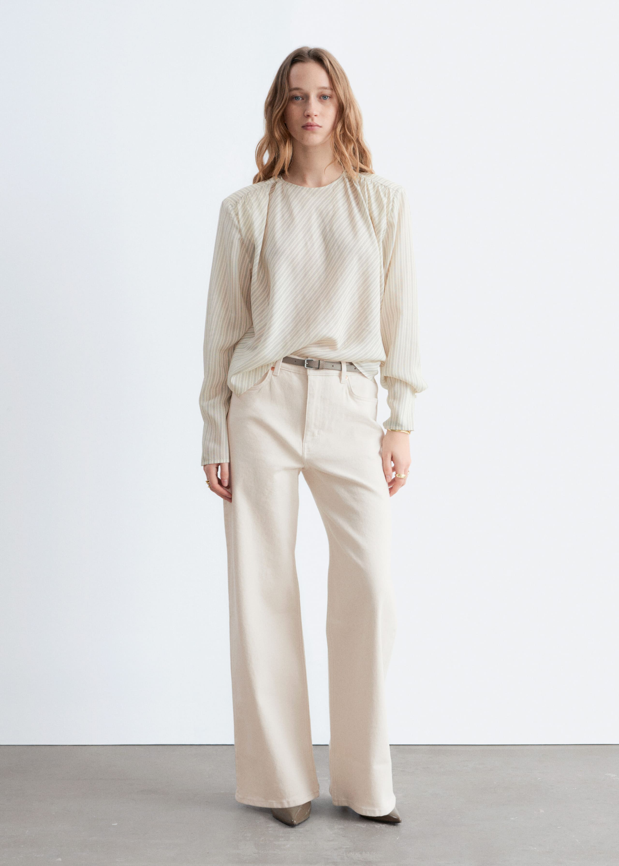 Image of Jeans mit weitem Bein