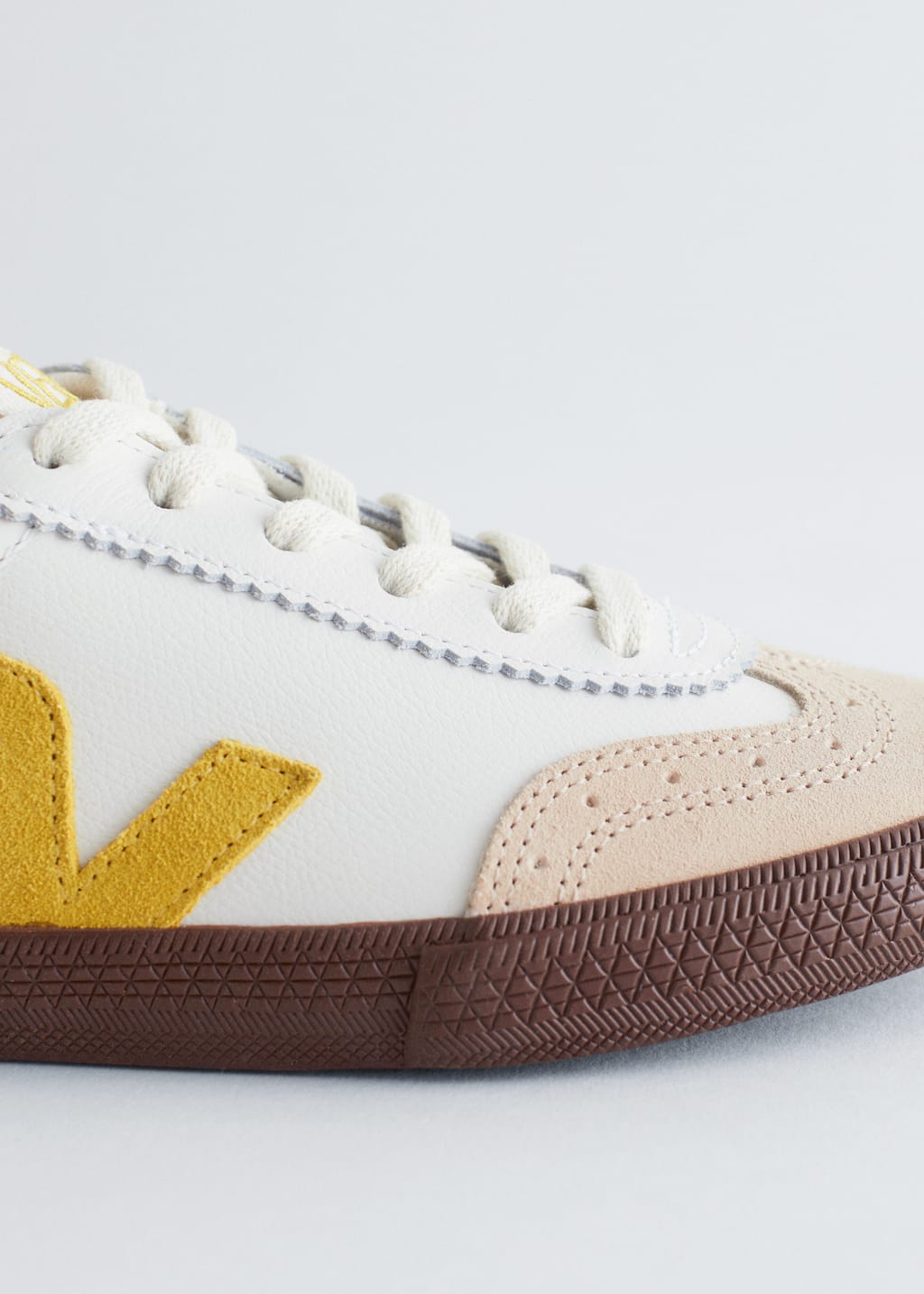 Image of Veja Volley Trainers
